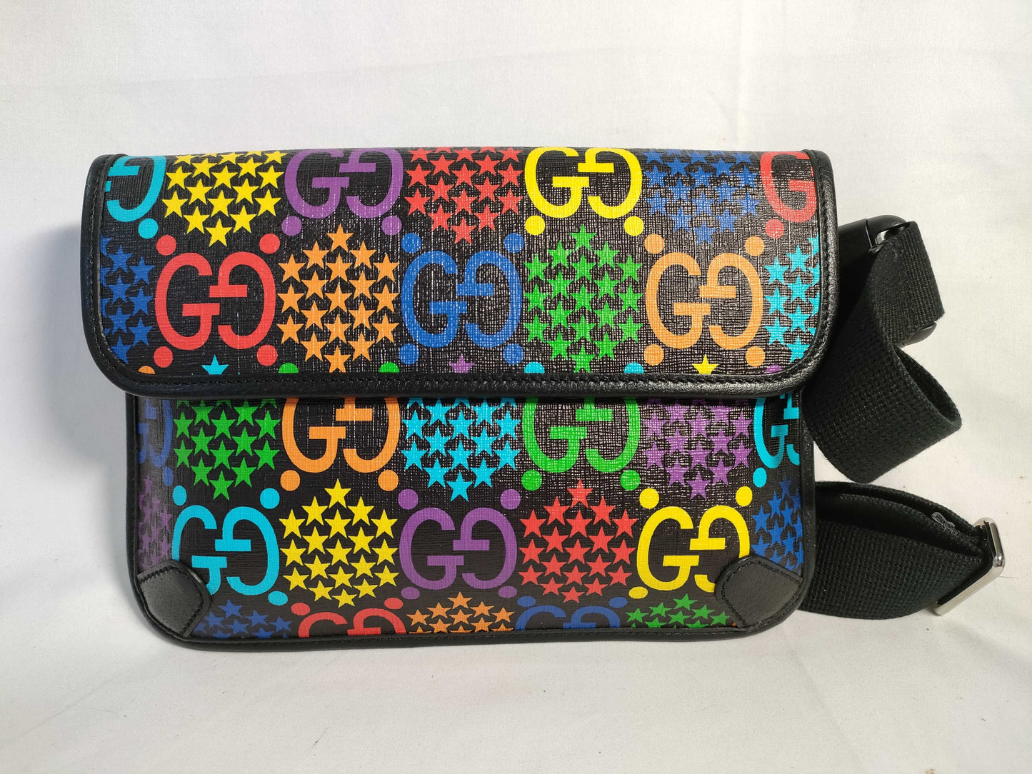 GUCCI GG Supreme Gucci Psychedelic Body Bag GG Supreme Shoulder Bag