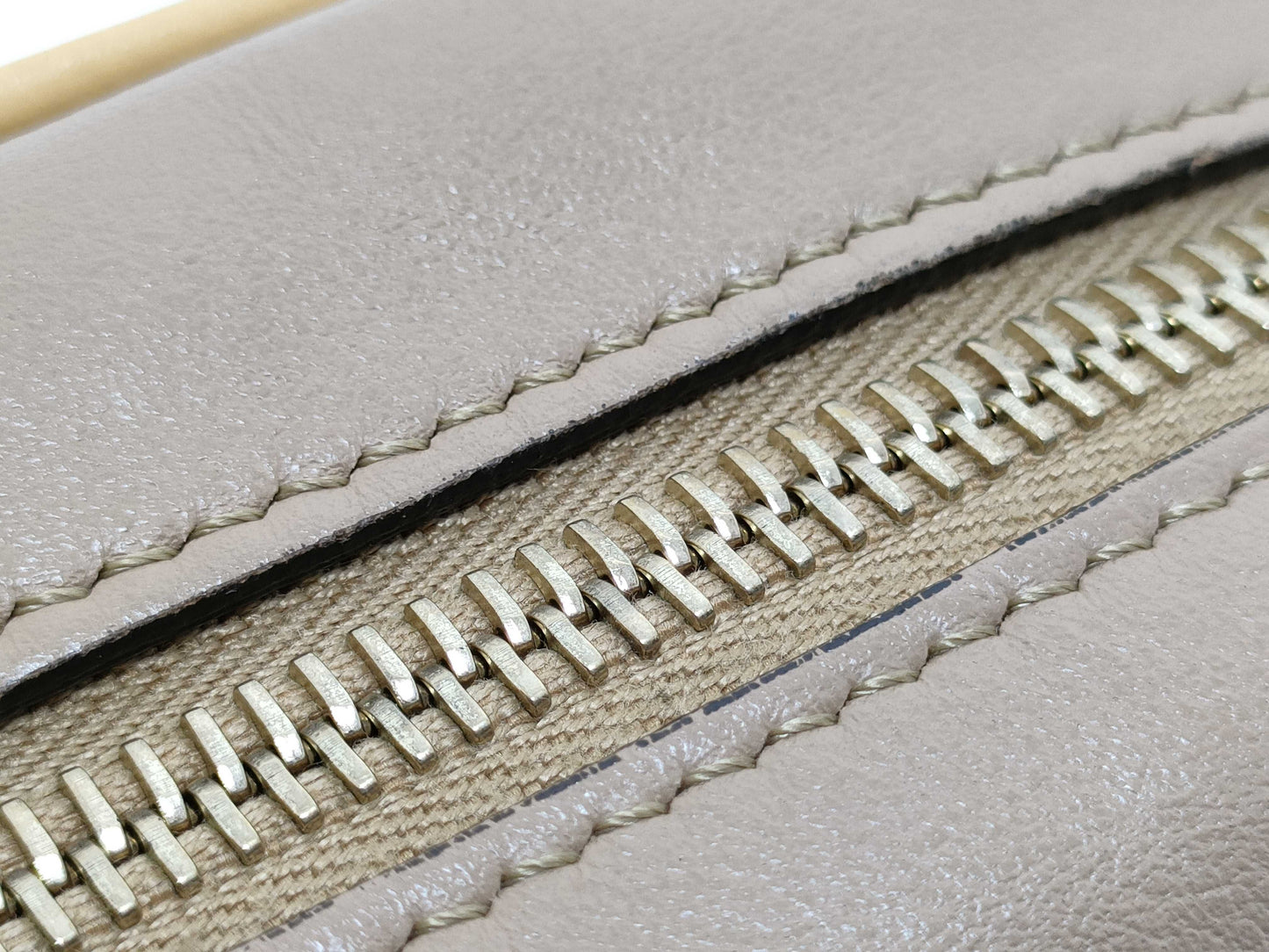 FENDI Pochette Cam Shoulder Bag