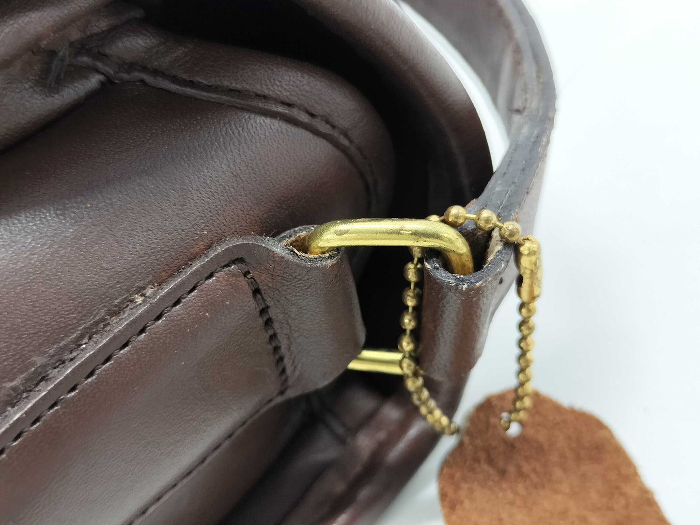 COACH Old Coach All Leather Brown Shoulder Bag