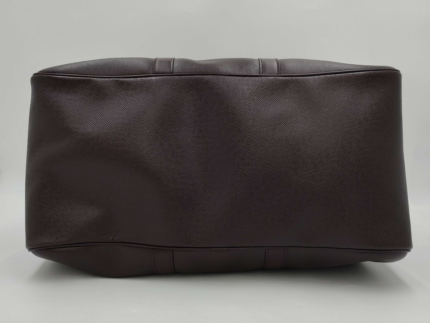 LOUIS VUITTON Boston Bag Taiga Kendall GM with Stitching, Personalized Name, M30116