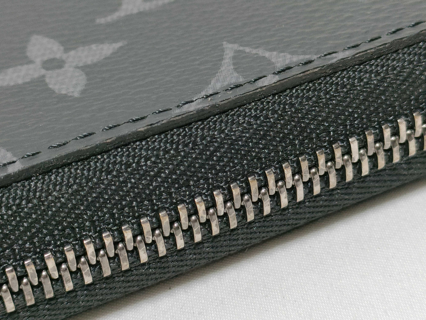 LOUIS VUITTON RFID confirmed, serial number not confirmed, Monogram Louis Vuitton Zippy Organizer NM Monogram Eclipse M82081 RFID wallet