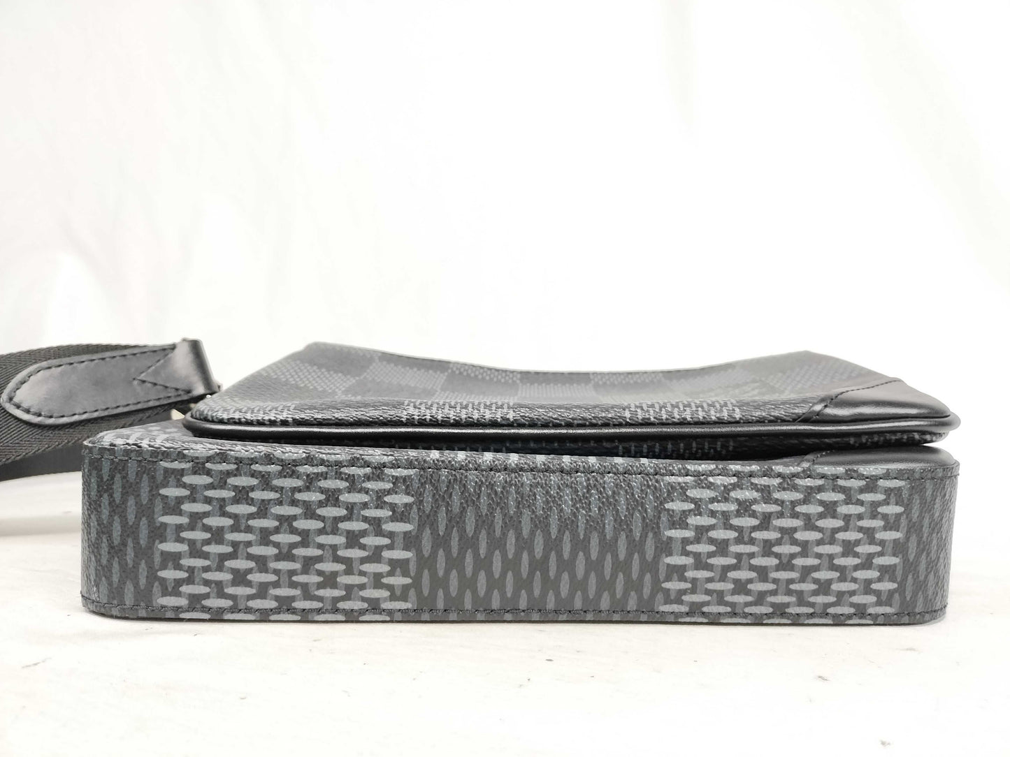 LOUIS VUITTON RFID Unverifiable Serial Number Unverifiable N50017 Trio Messenger Shoulder Bag