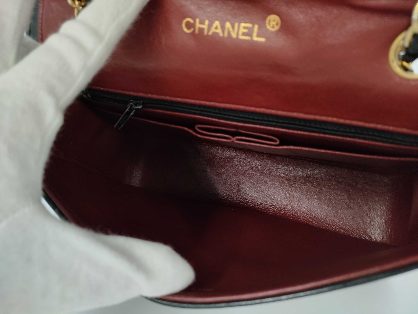 CHANEL Matelasse Chain Shoulder Bag