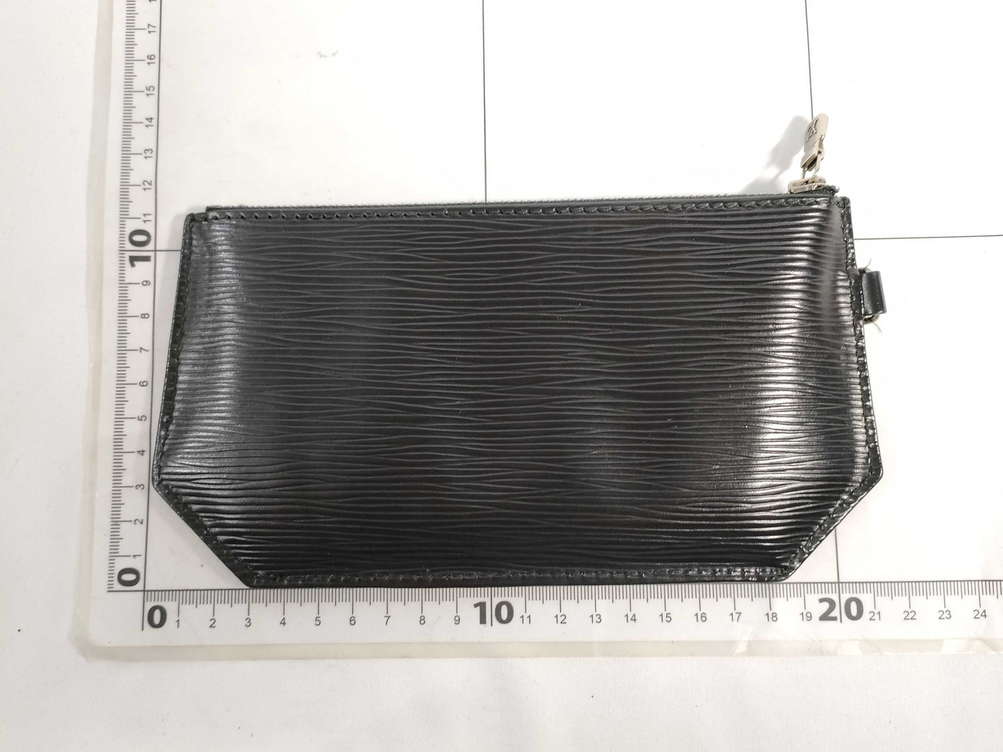 LOUIS VUITTON RFID verification failed, serial number verification failed, Epi Louis Vuitton Epi pouch included, black pouch
