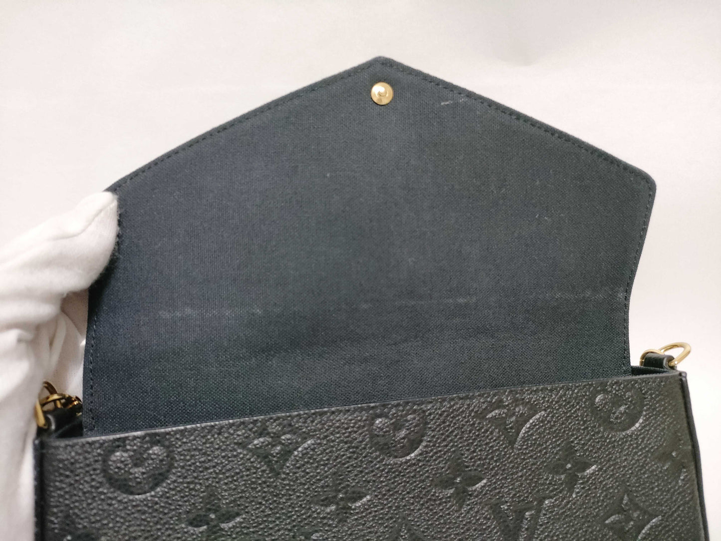 LOUIS VUITTON RFID Verified, Serial Unconfirmed, Monogram Empreinte Pochette Felicie Shoulder Bag M82477 RFID Shoulder Bag