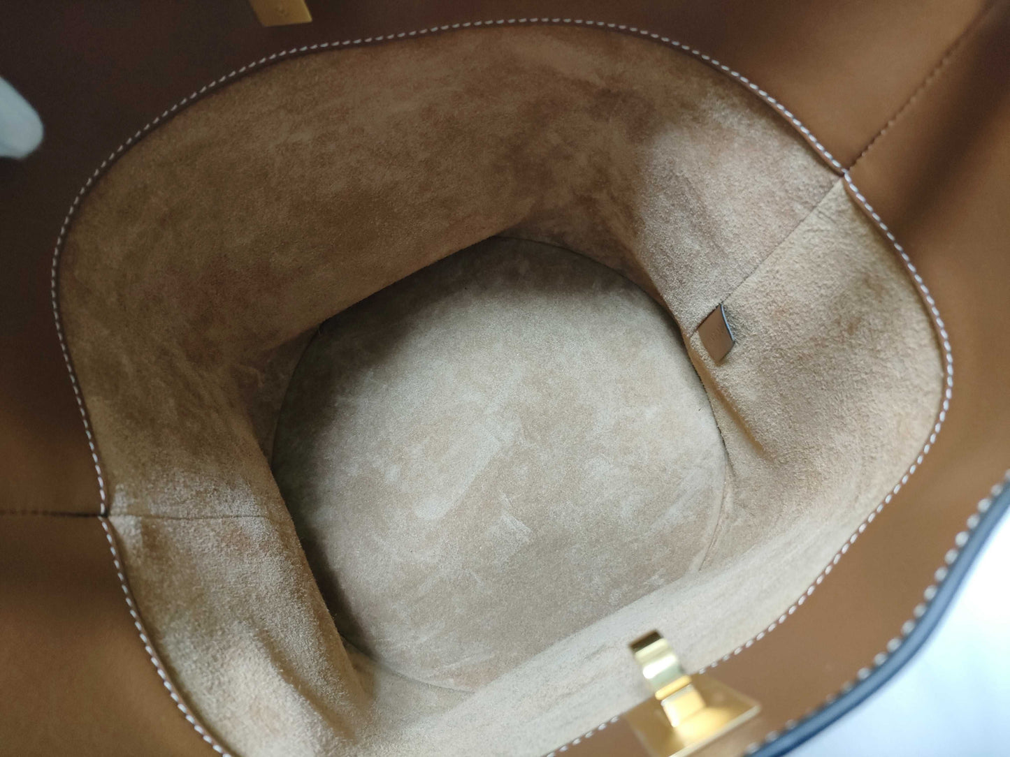 CELINE Bucket 16 Shoulder Bag