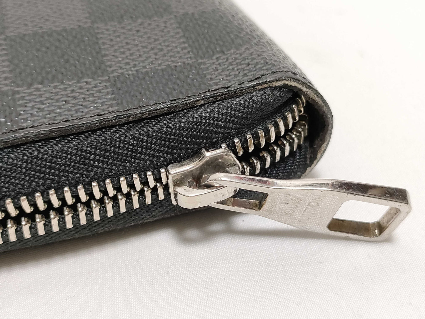 LOUIS VUITTON RFID Unverifiable CT1142 Damier LOUIS VUITTON N63077 Damier Graphite Zippy Organizer Wallet