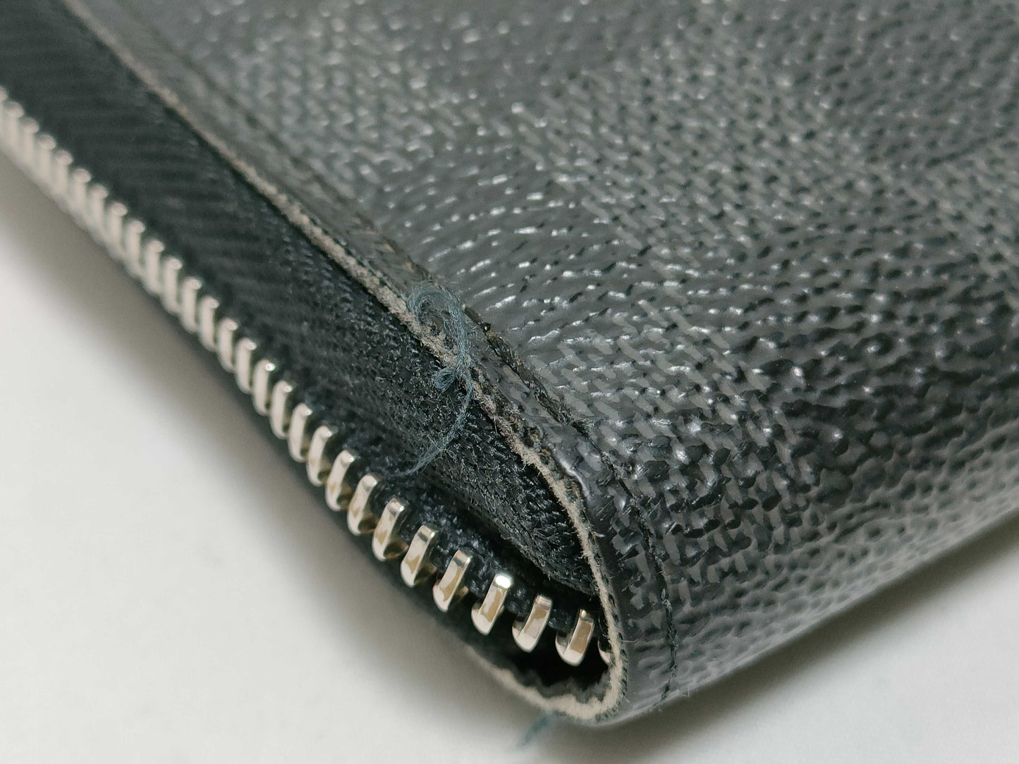 LOUIS VUITTON RFID Unverifiable CT1142 Damier LOUIS VUITTON N63077 Damier Graphite Zippy Organizer Wallet