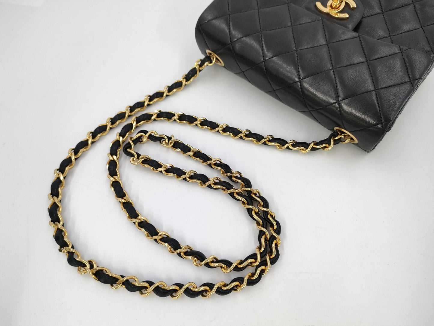 CHANEL CHANEL Lambskin Mini Matelasse 17 S Flap S Chain GD Hardware Black Shoulder Bag