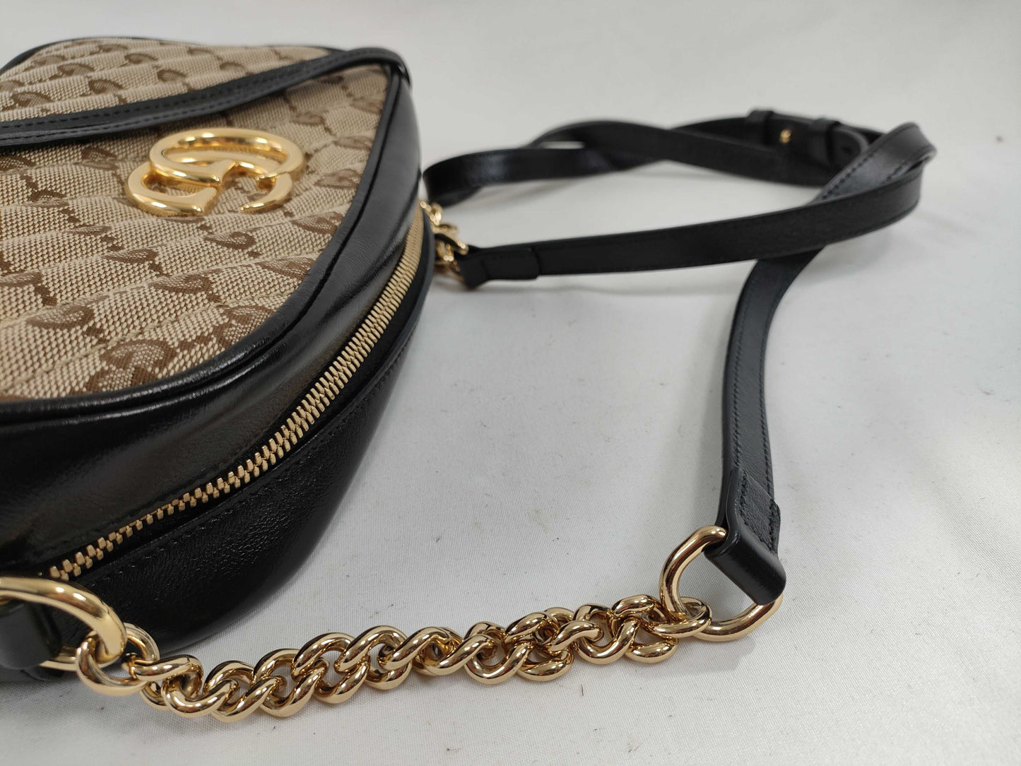 GUCCI GG Canvas GUCCI GG Canvas GG Marmont Canvas and Leather Chain Shoulder Bag with Initials Shoulder Bag