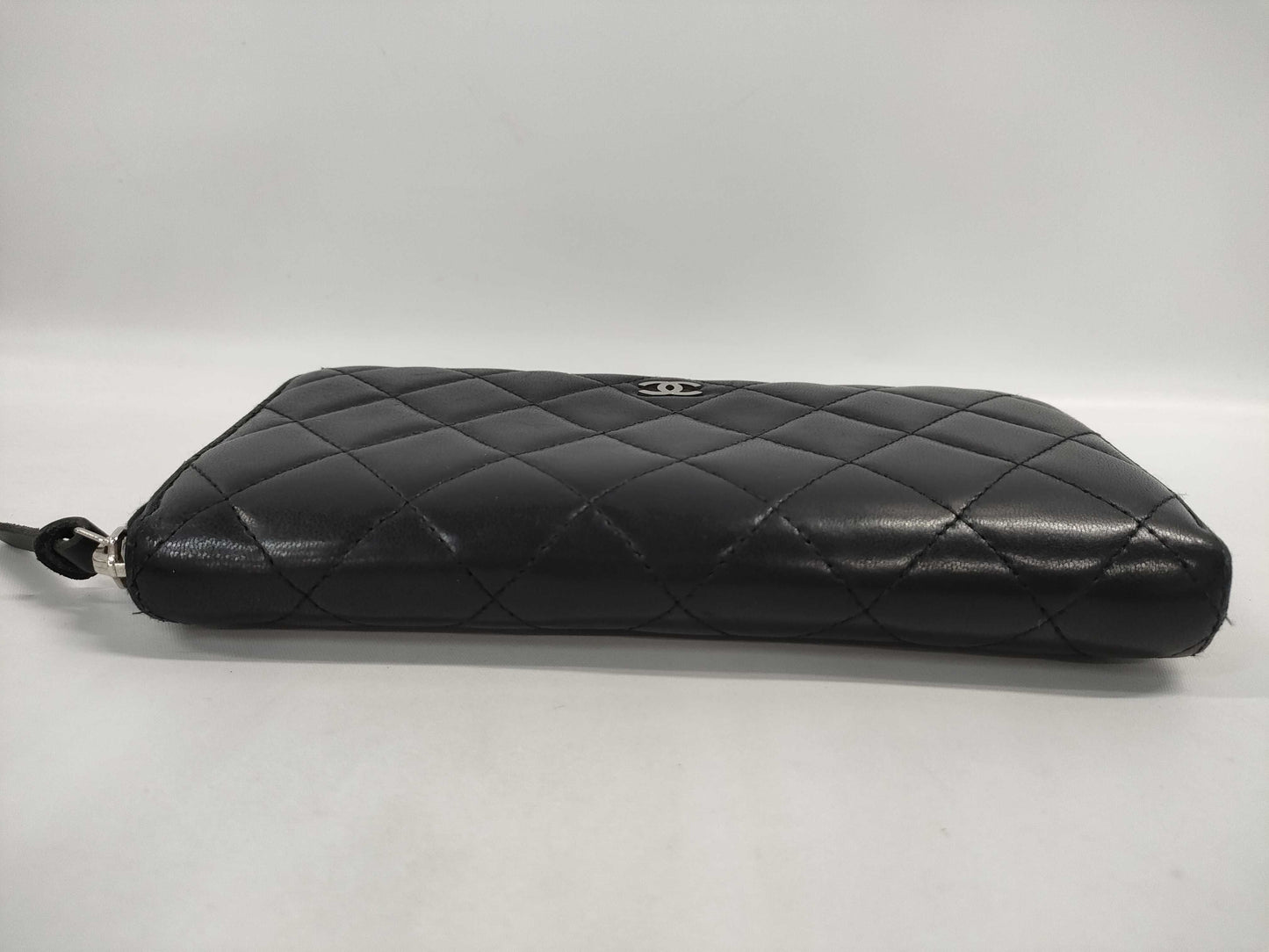 CHANEL Matelasse Round Zip Coco Long Wallet Lambskin Wallet