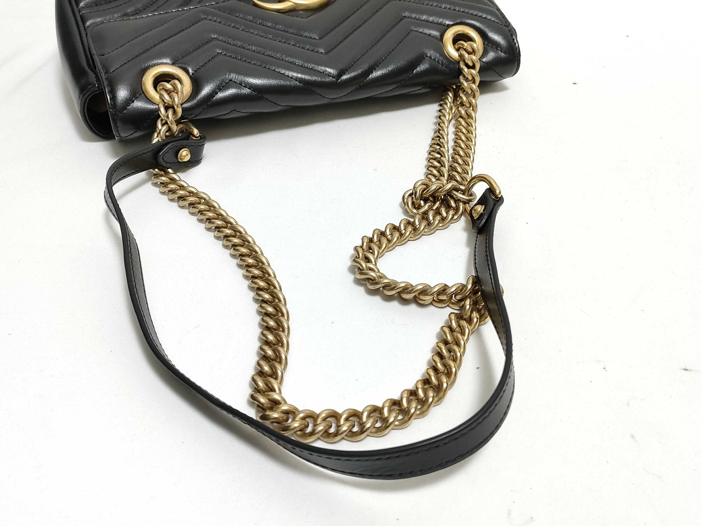 GUCCI Marmont Shoulder Bag