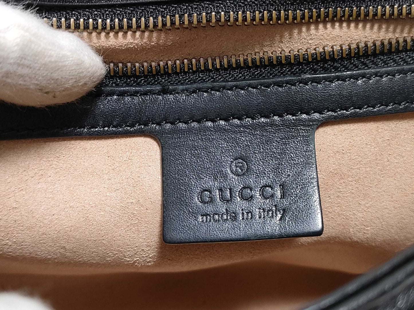 GUCCI Marmont Shoulder Bag
