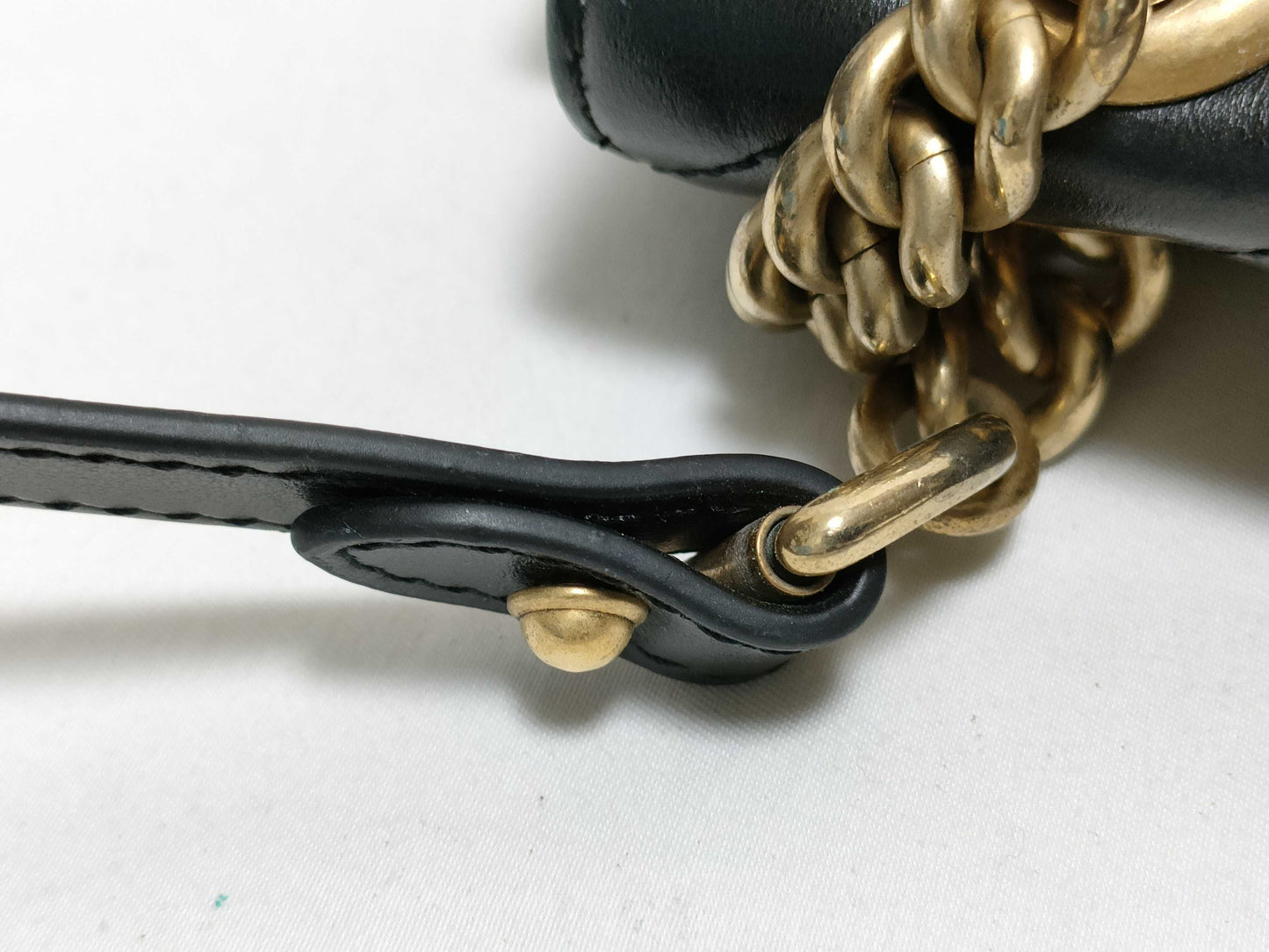 GUCCI Marmont Shoulder Bag