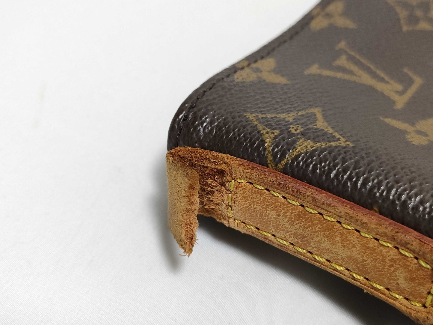 LOUIS VUITTON RFID Unverified SD1001 Monogram Louis Vuitton Monogram Shoulder Bag