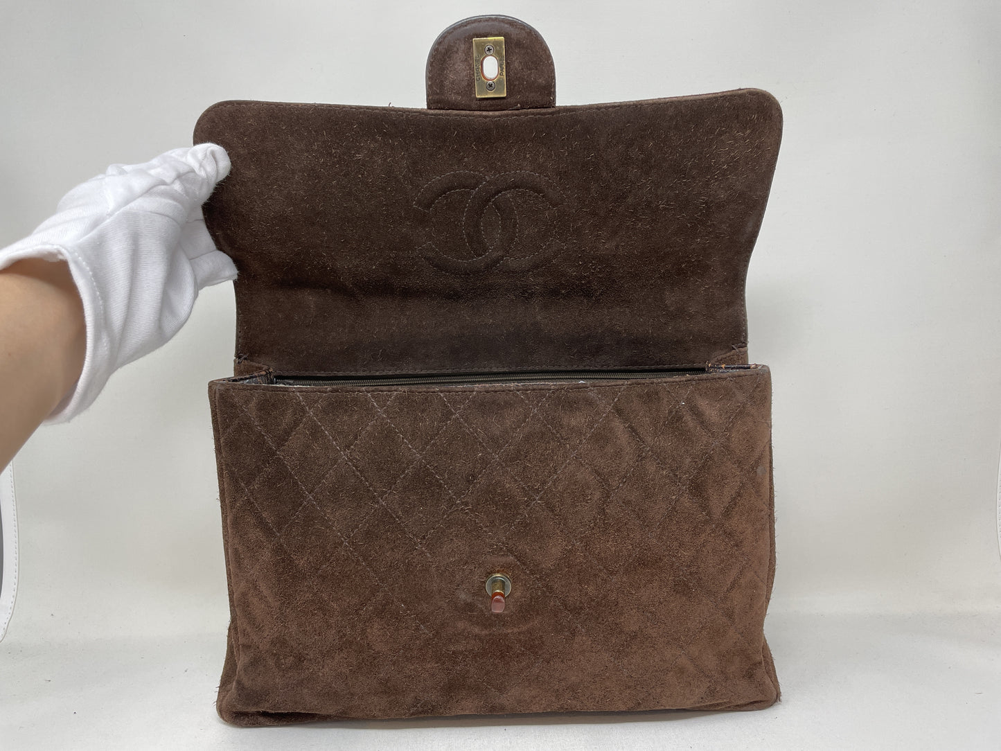 CHANEL Matelasse Turnlock Shoulder Bag