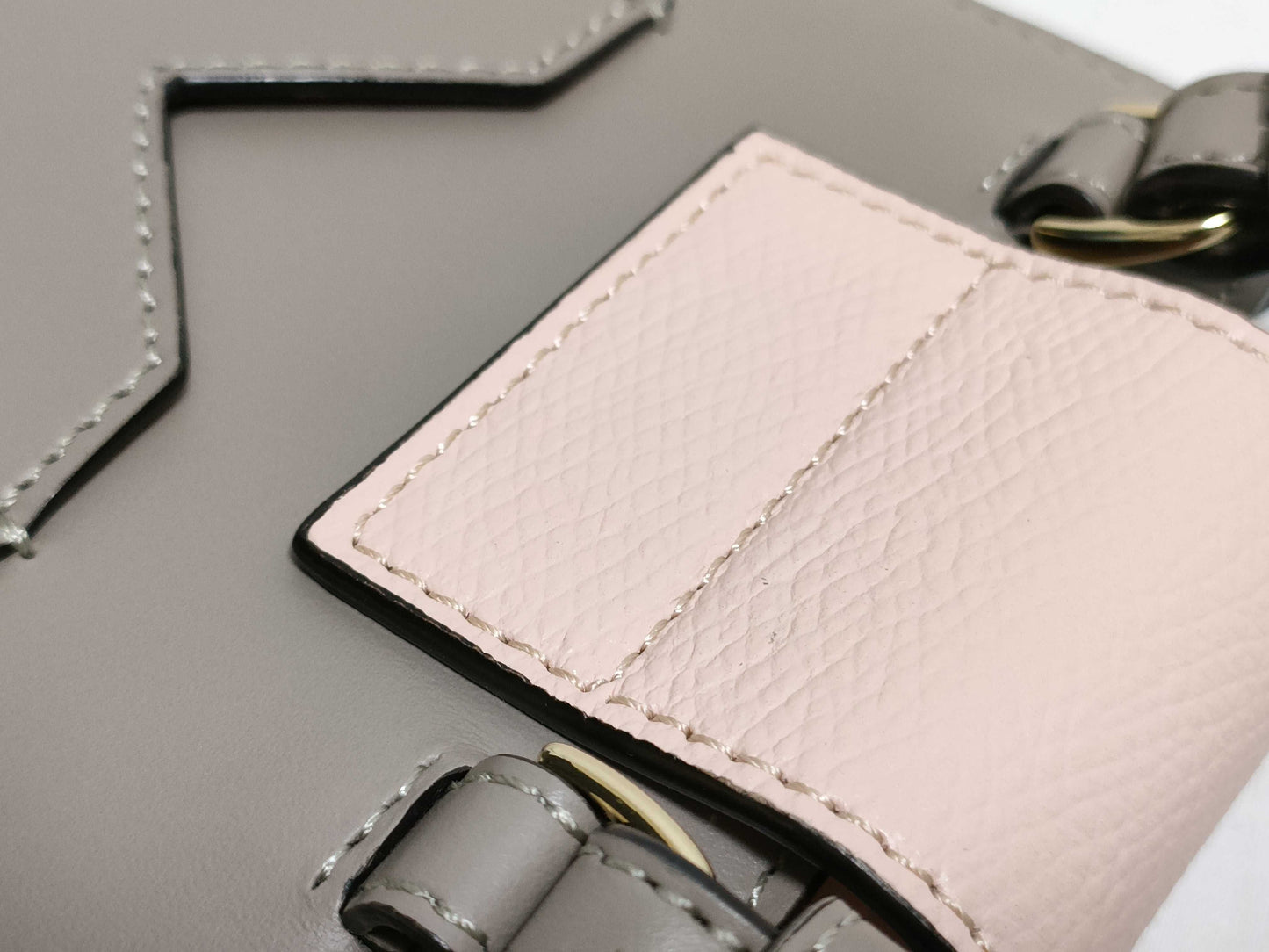 FENDI 7AS188 FF Diamond Phone Pouch Calfskin Leather Gray/Pink Shoulder Bag