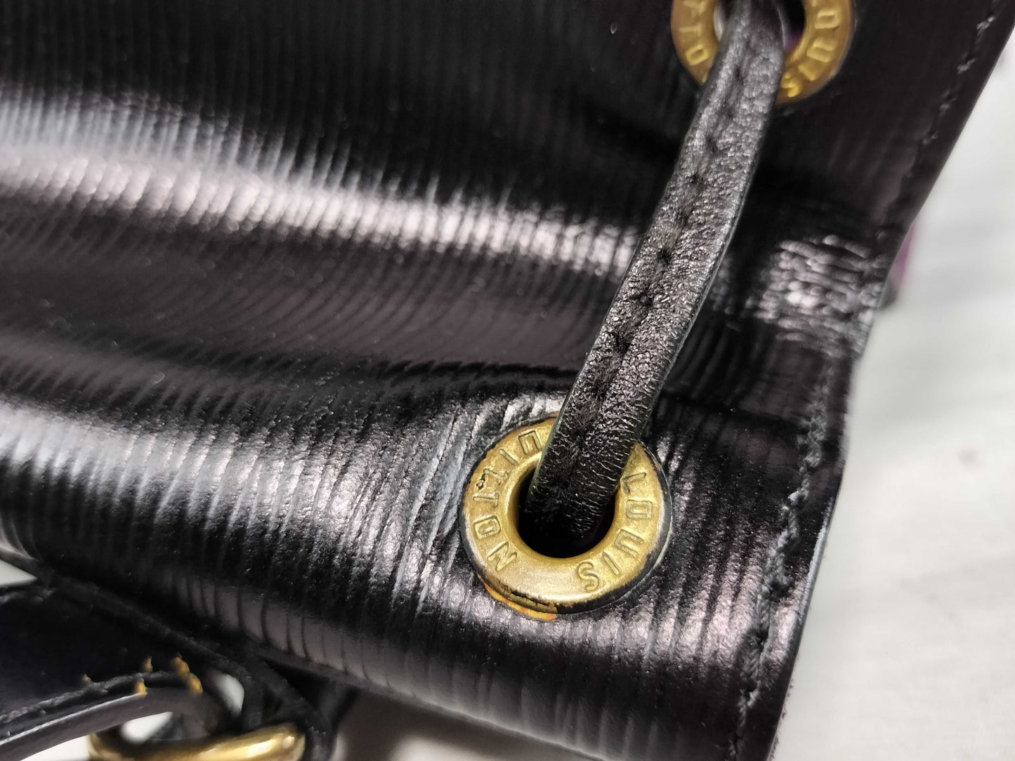 LOUIS VUITTON RFID Unverified AR0996 Epi Louis Vuitton Petit Noe Shoulder Bag Handbag Noir Shoulder Bag