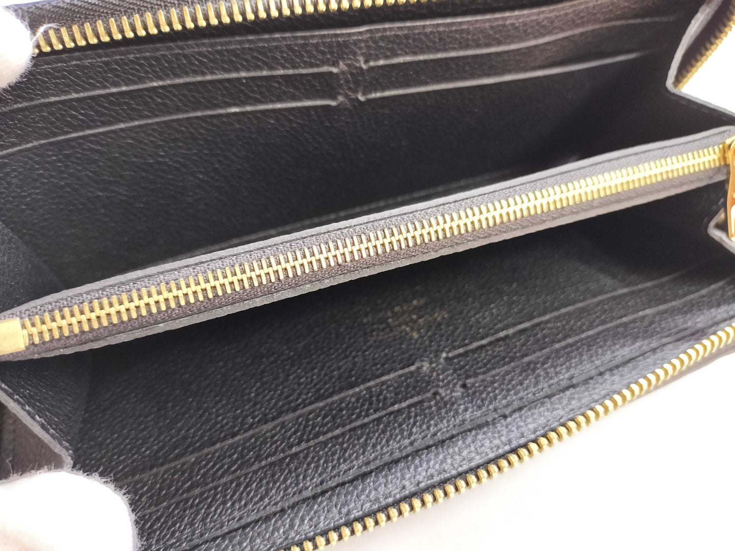 LOUIS VUITTON SP2157 Monogram Empreinte Louis Vuitton LOUIS VUITTON m60172 Clemence Empreinte Wallet