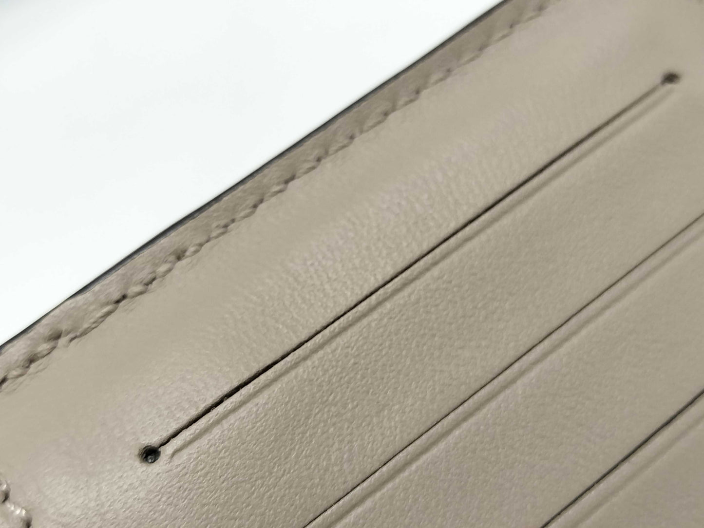 LOUIS VUITTON M81287 Mahina Monogram Mahina Porte Carte Recto Verso Coin Case