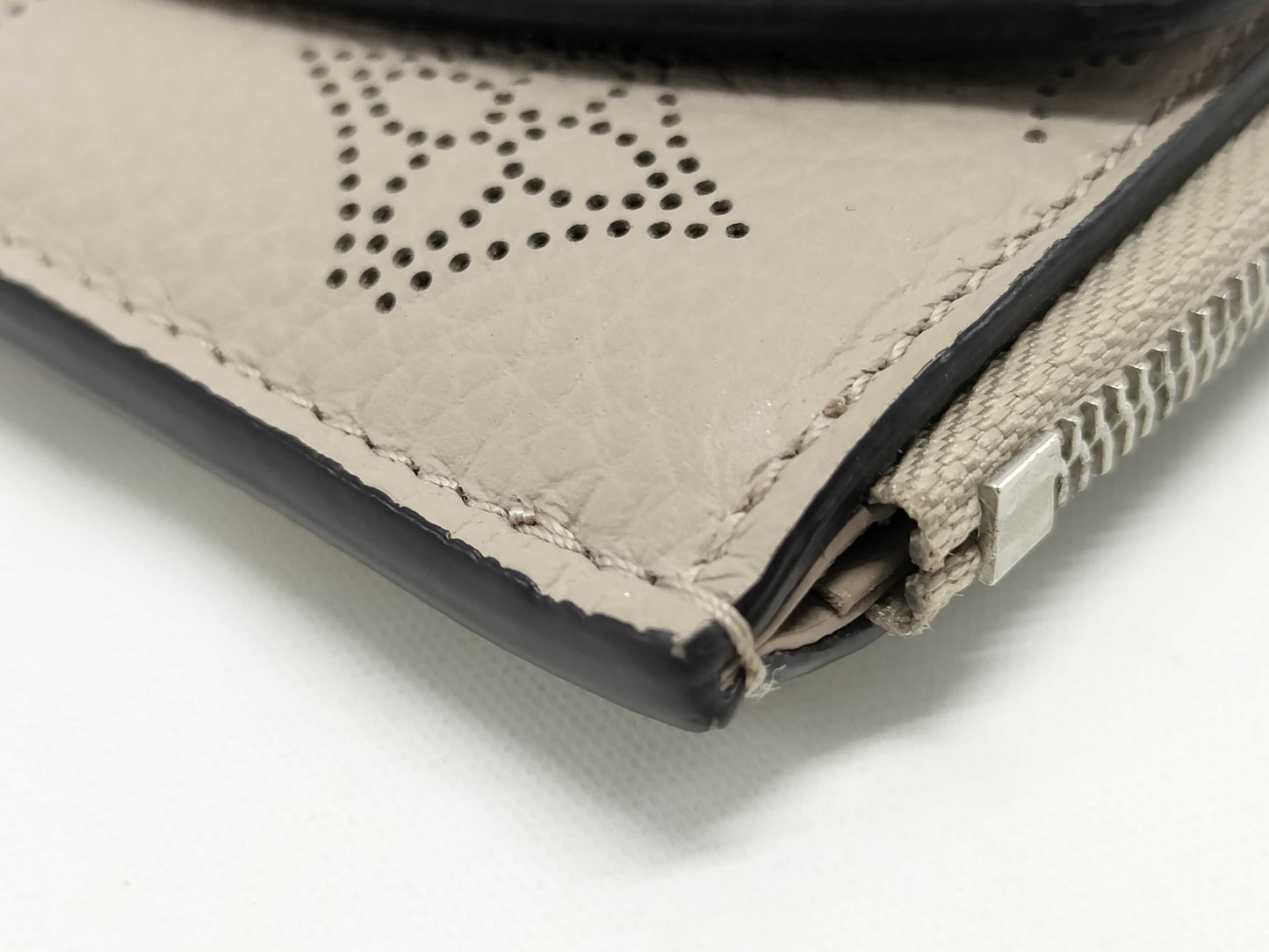 LOUIS VUITTON M81287 Mahina Monogram Mahina Porte Carte Recto Verso Coin Case
