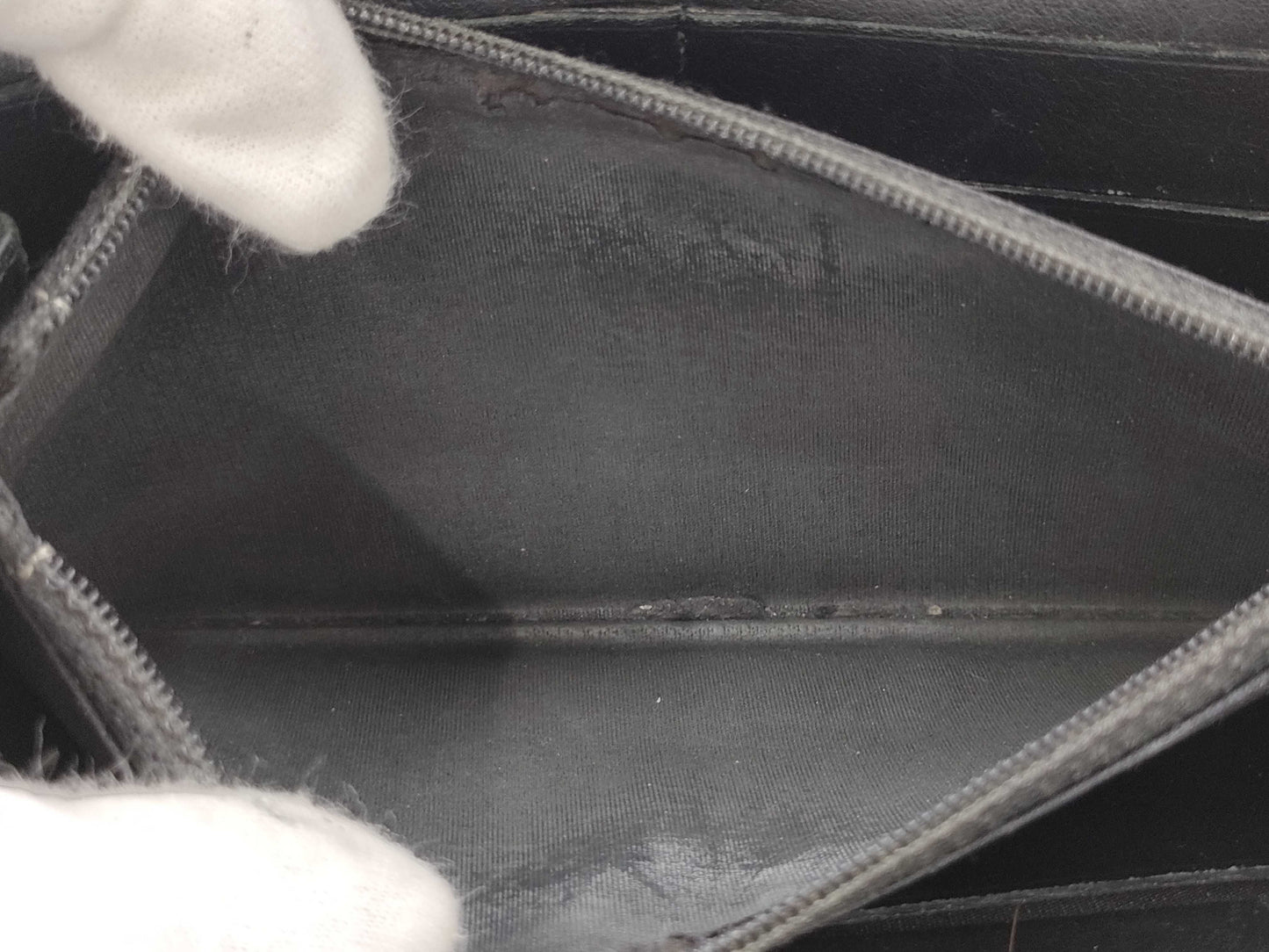 CHANEL Chanel Enamel Round Long Wallet