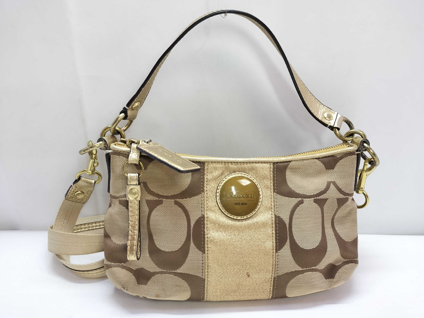 COACH Signature Coach Shoulder 2-Way Shoulder Bag