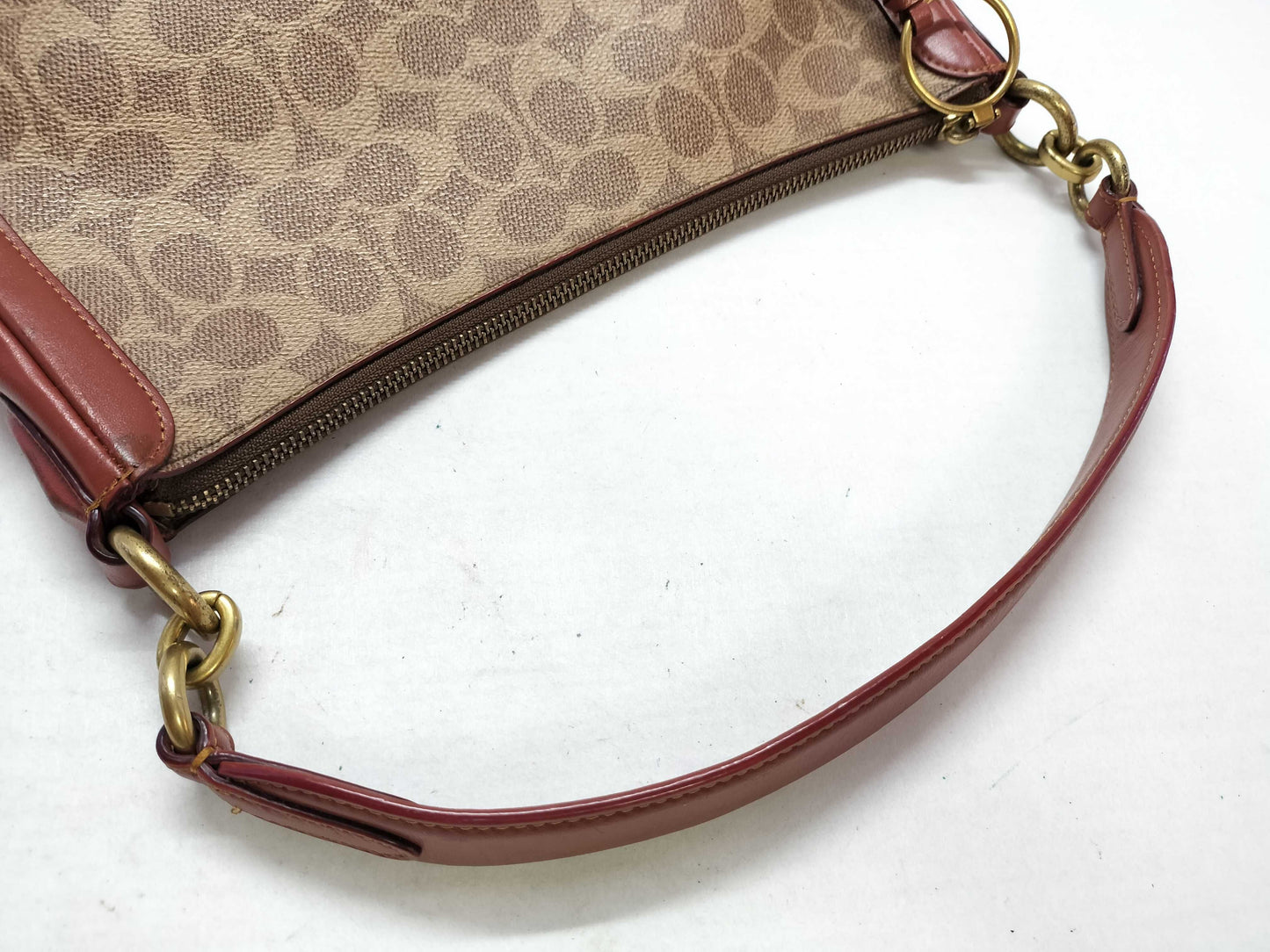 COACH Signature Coach Shoulder 2-Way Shoulder Bag