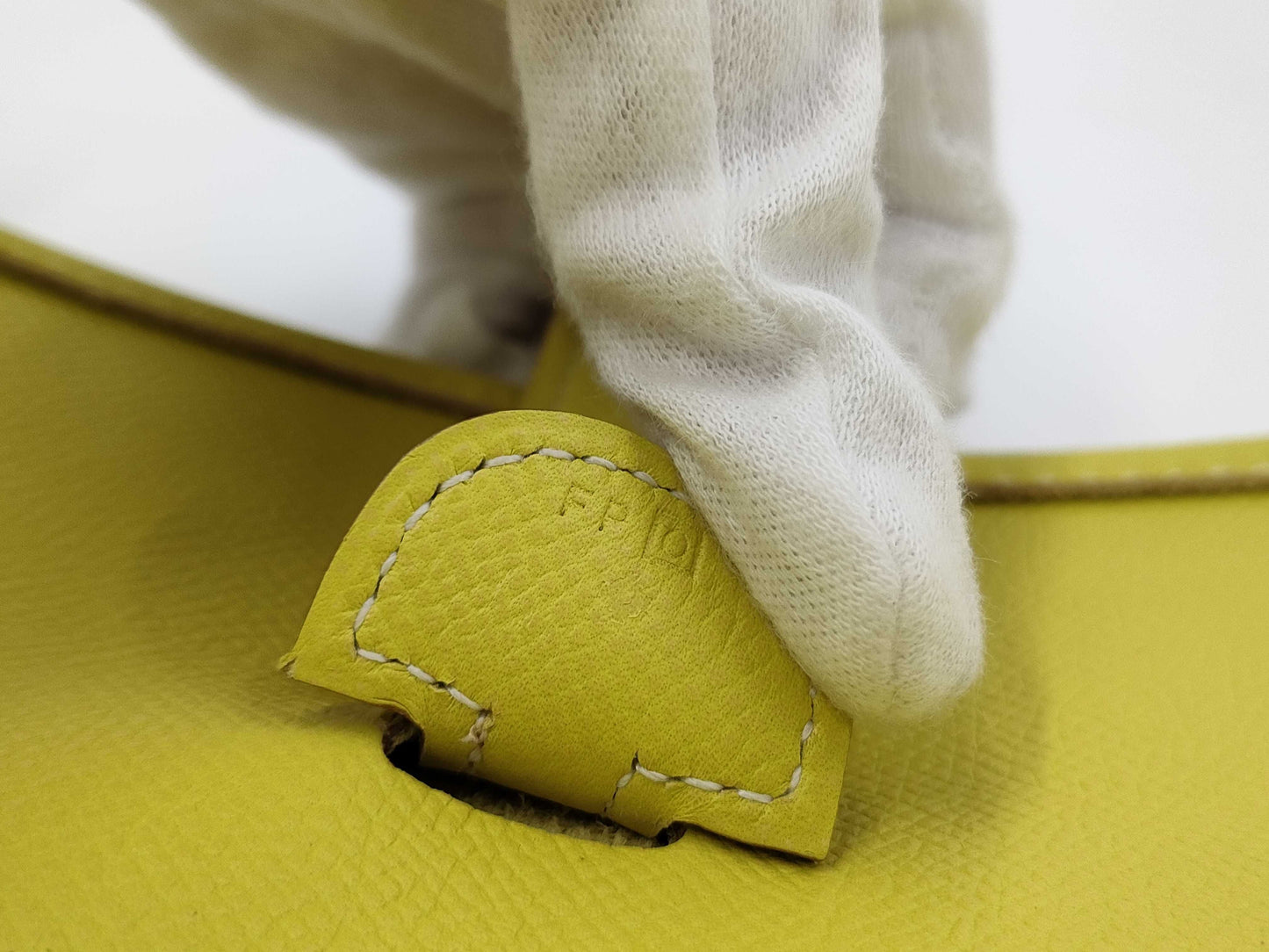 HERMES Evelyn PM Shoulder Bag