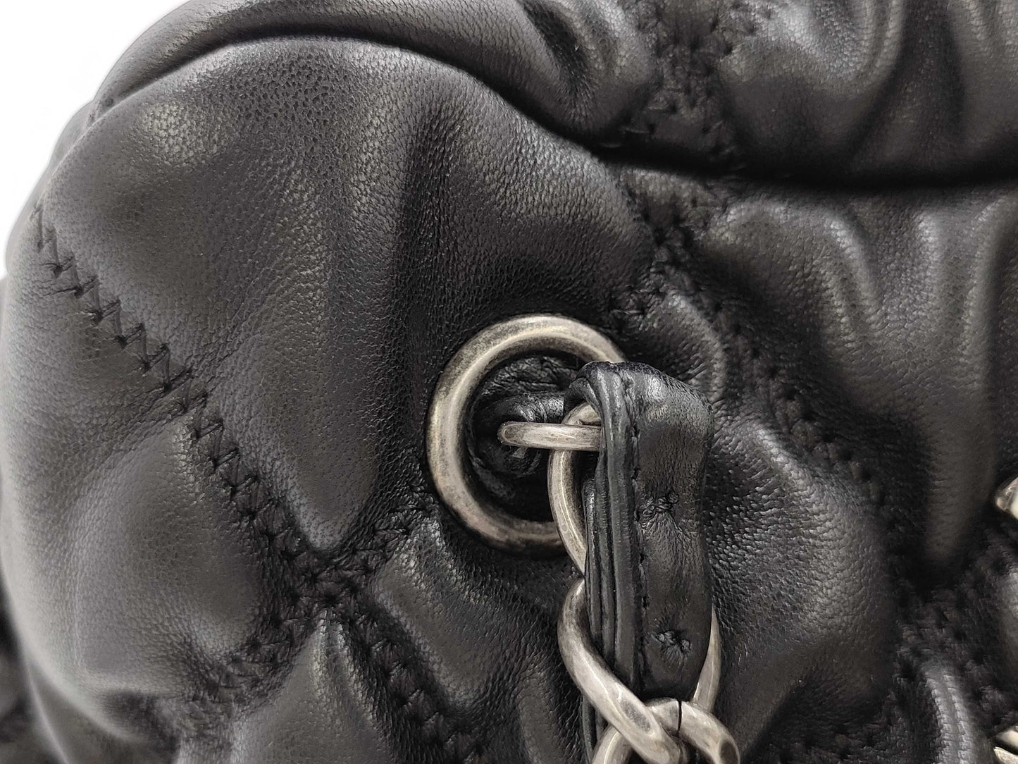 CHANEL Bubble Quilted Lambskin Black Chain Handbag 12905618 Handbag