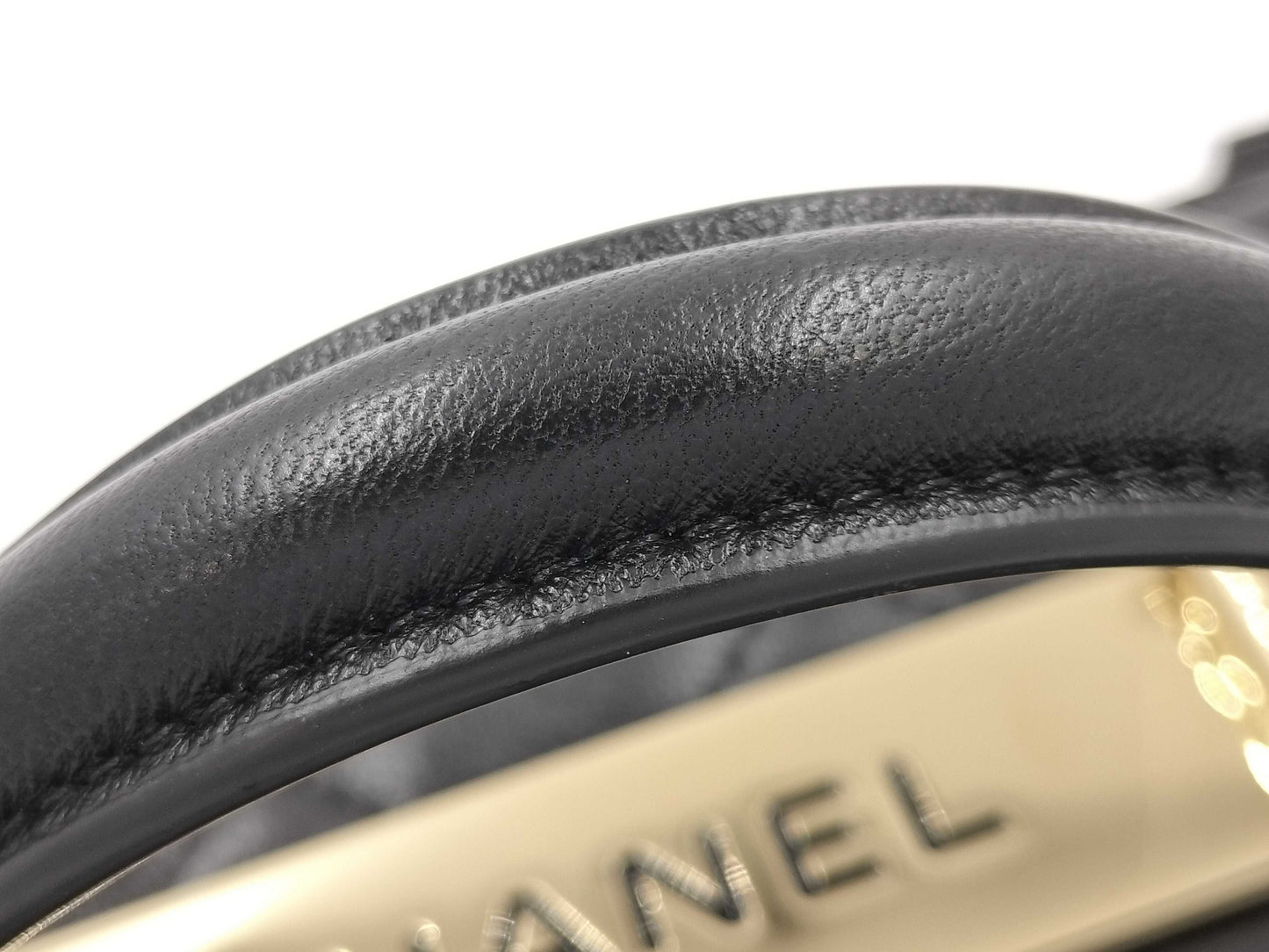 CHANEL Matelasse Vanity Case, Lambskin, Black, K833X9PG Shoulder Bag