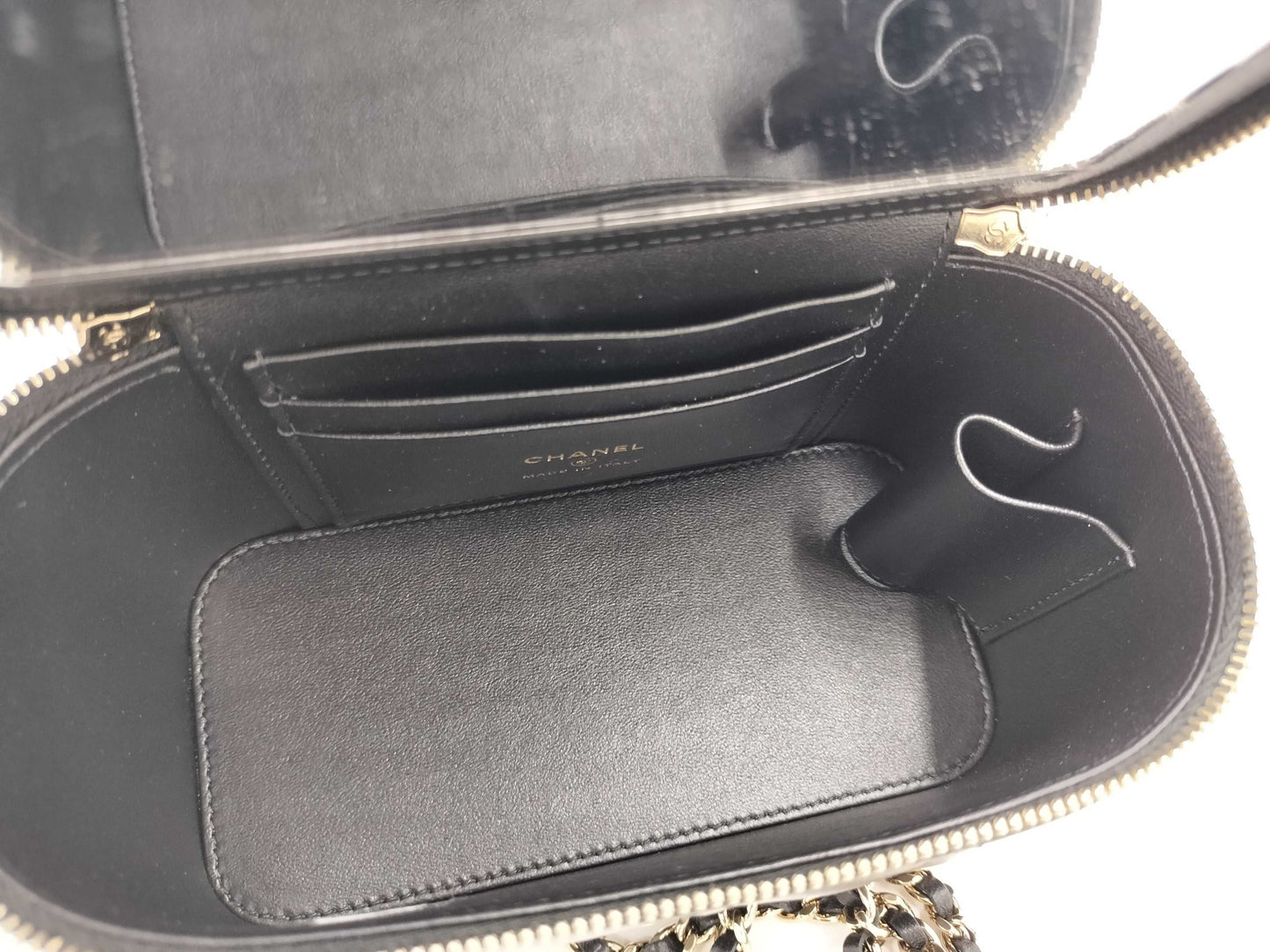 CHANEL Matelasse Vanity Case, Lambskin, Black, K833X9PG Shoulder Bag