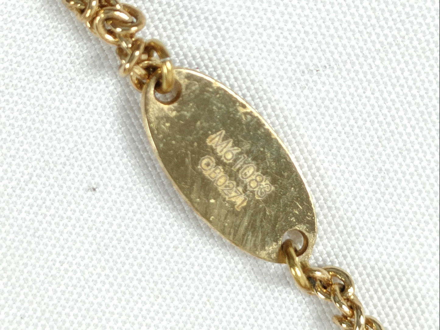 LOUIS VUITTON OB0271 RFID Unverifiable. Louis Vuitton M61083 Essential V OB0271 Necklace, GP Gold.