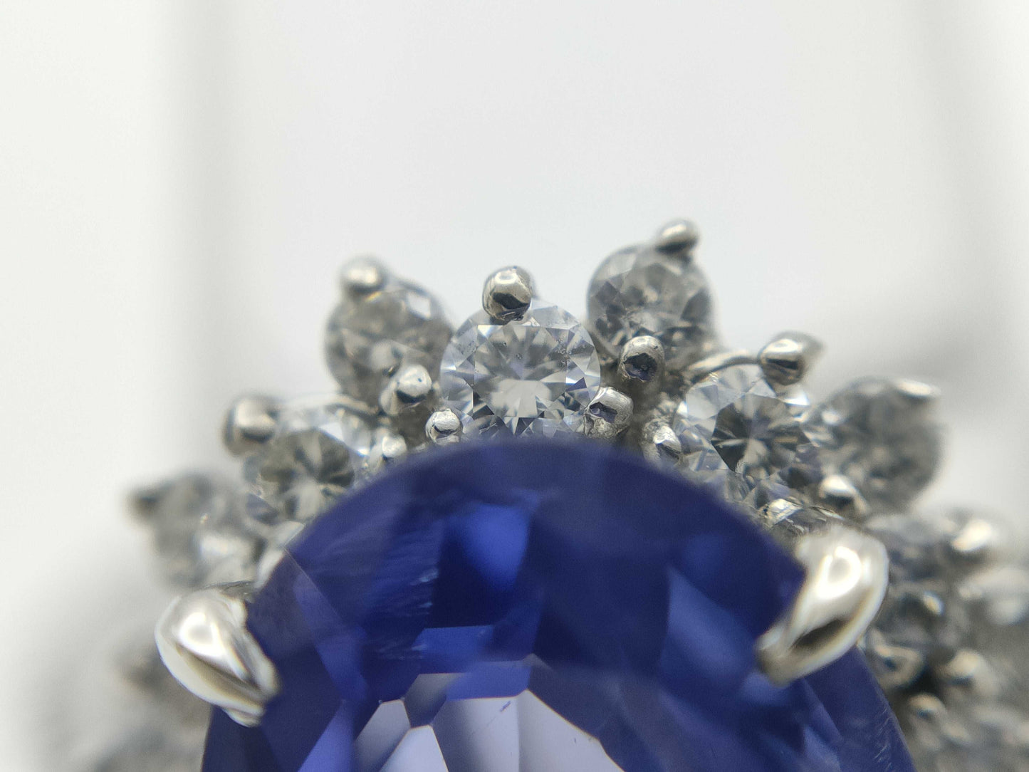 Unheated Color Change Sapphire 3.81ct D0.65ct PT900 5.4g Ring