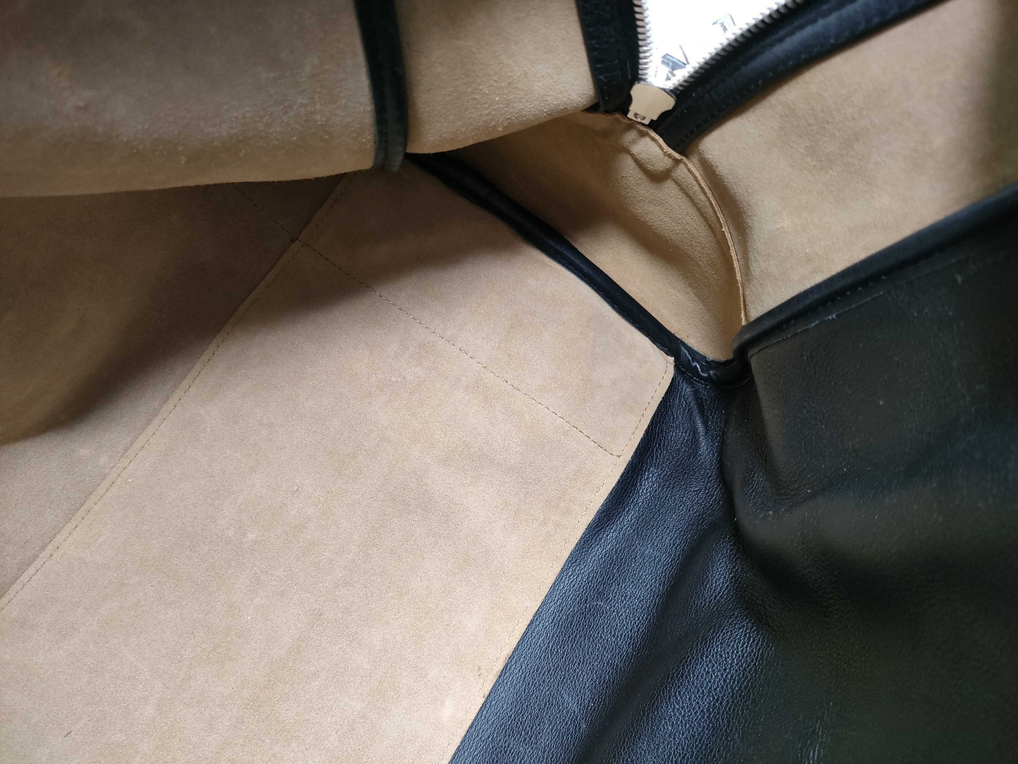 LOEWE Amazona Black Boston Bag
