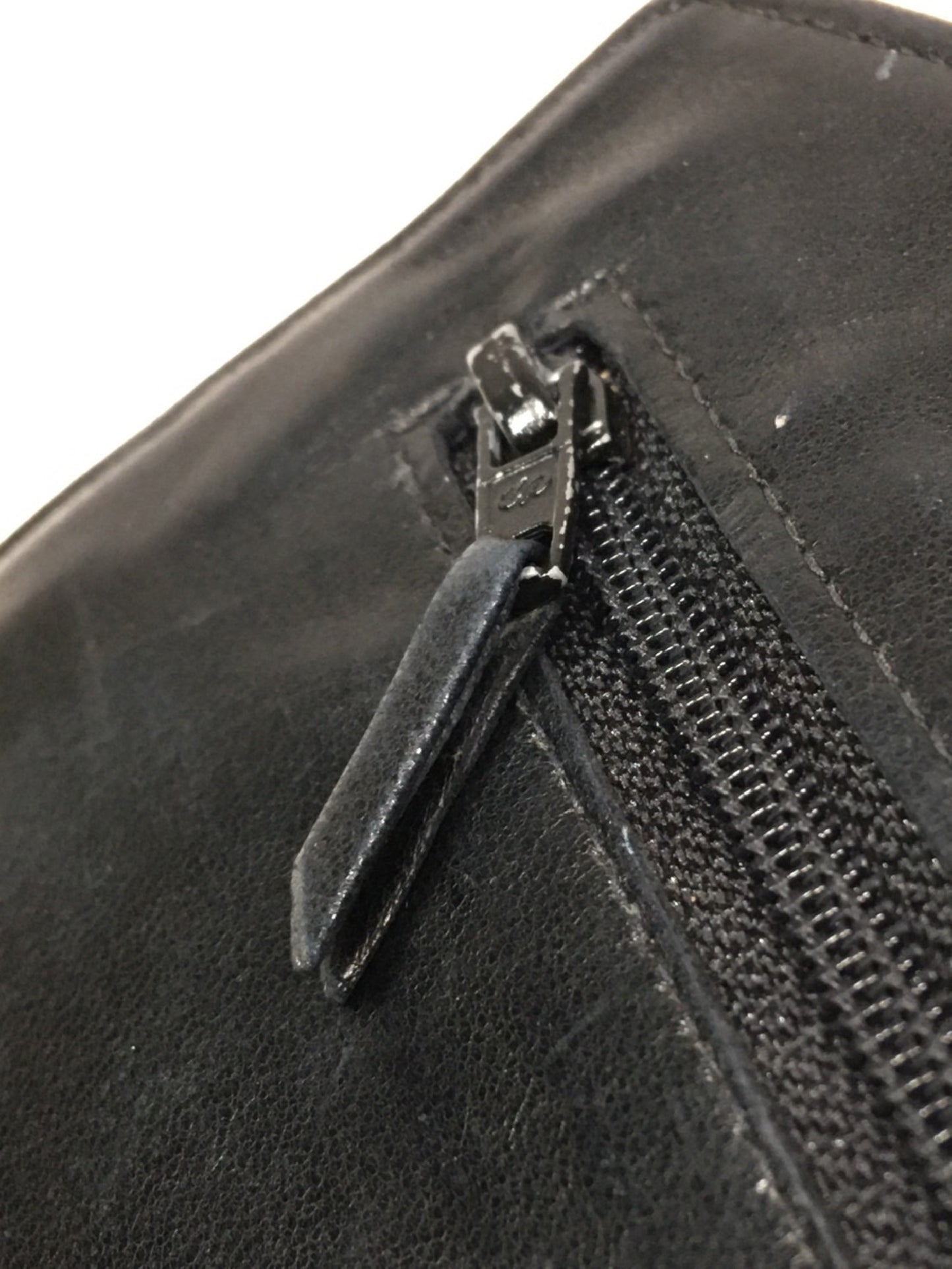 CHANEL Caviar Skin Long Wallet Pouch Wallet