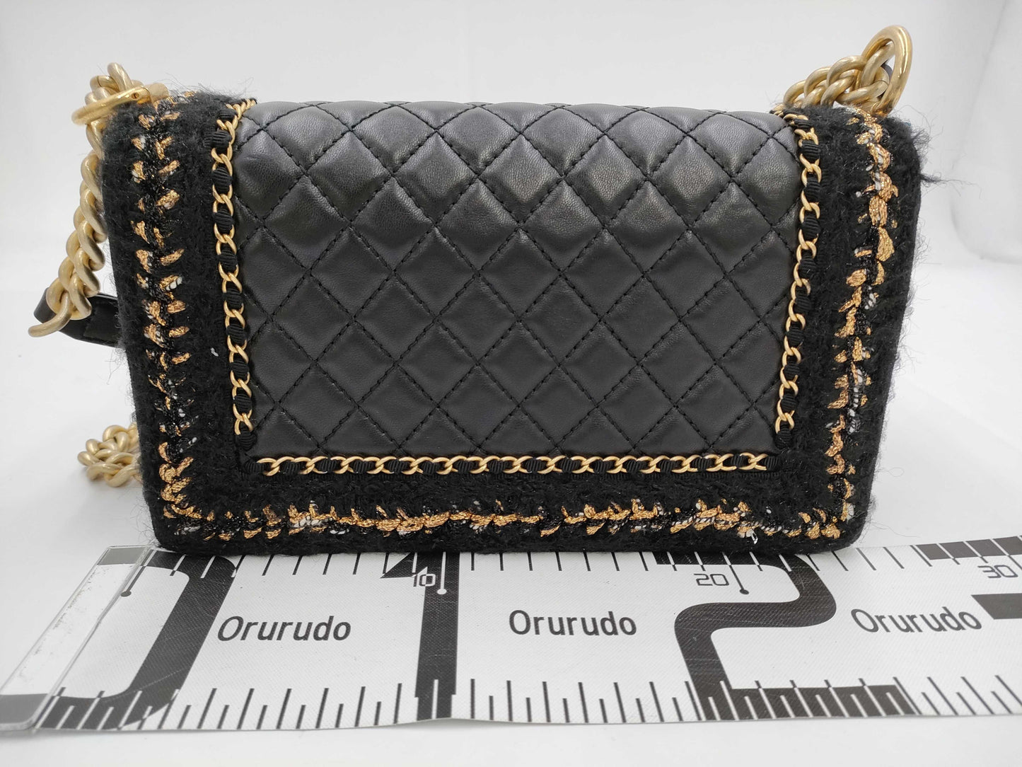 CHANEL Boy Chanel 25 Grained Calfskin Shoulder Bag with Gold Hardware and Black Chain, Card and Seal, No. 23, A67086