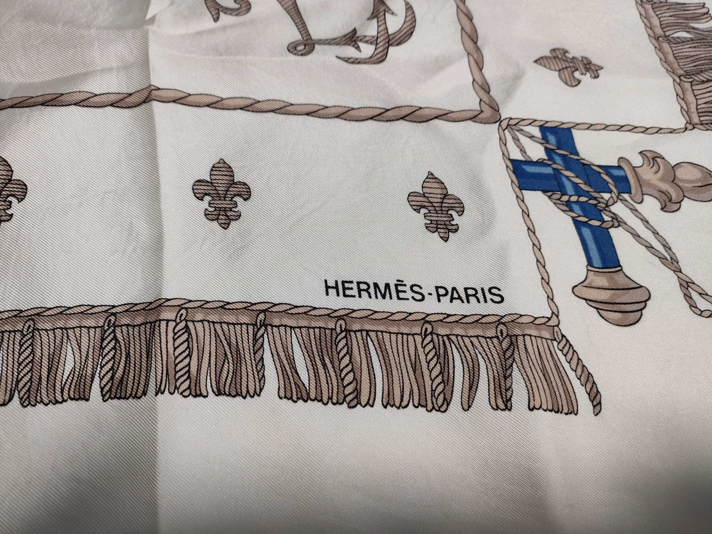 HERMES Scarf Scarf