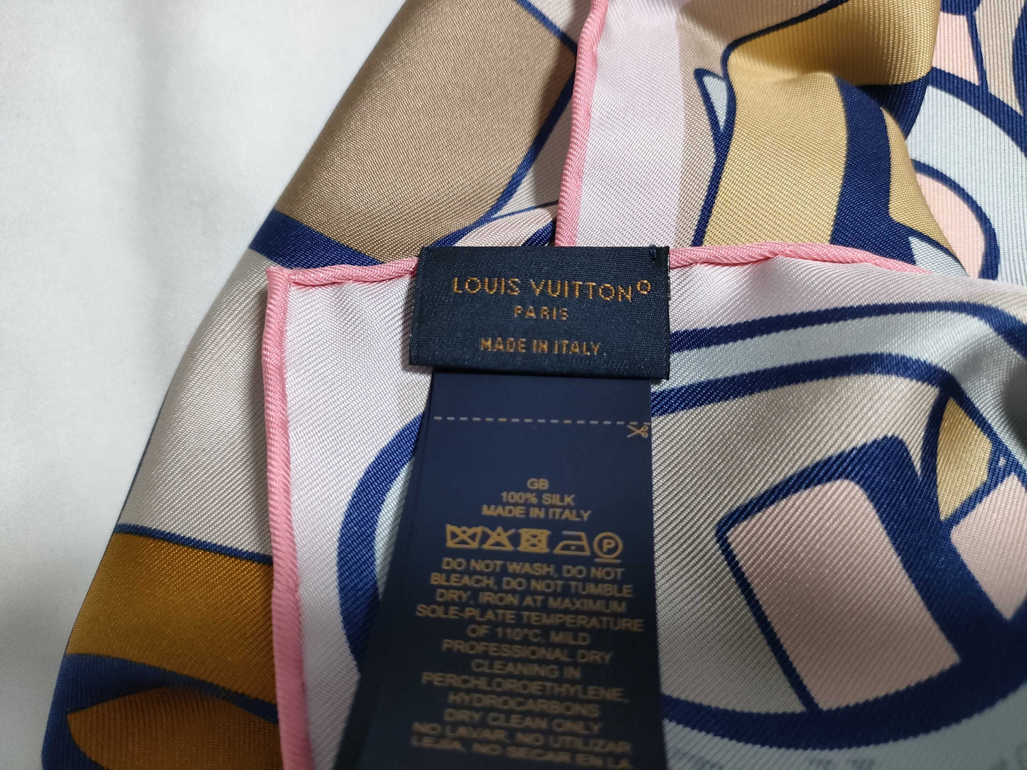 LOUIS VUITTON LV Scarf Scarf