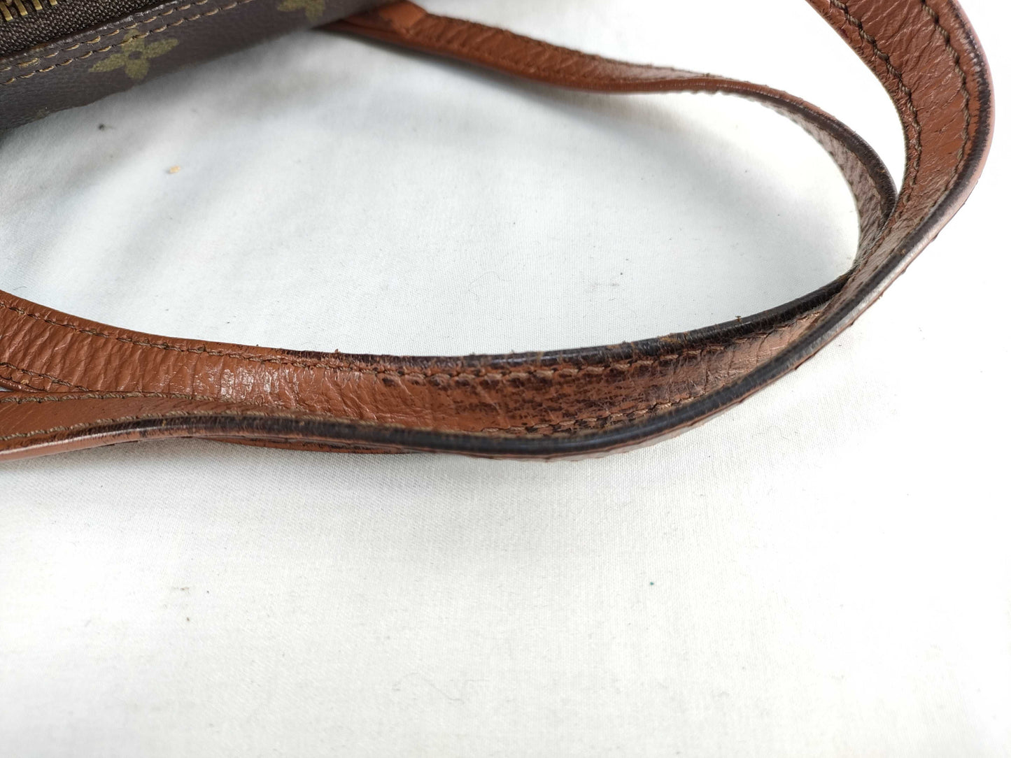 LOUIS VUITTON Monogram LV Bag Handbag