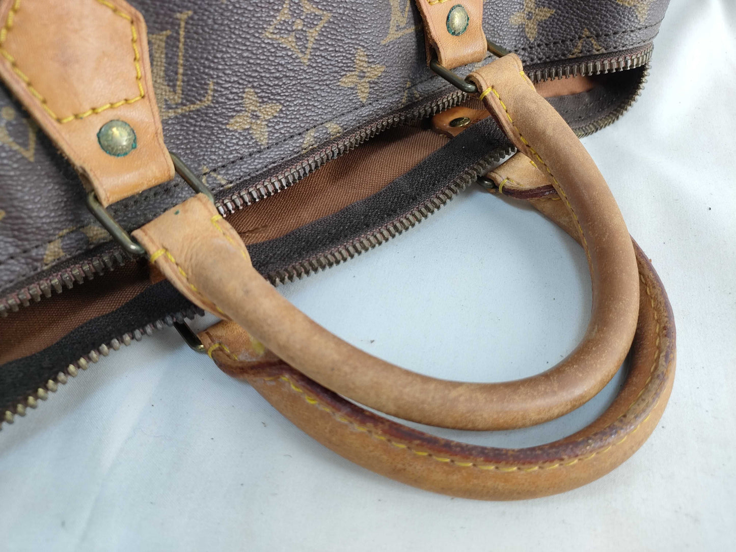 LOUIS VUITTON 851MB Monogram LV Bag Handbag