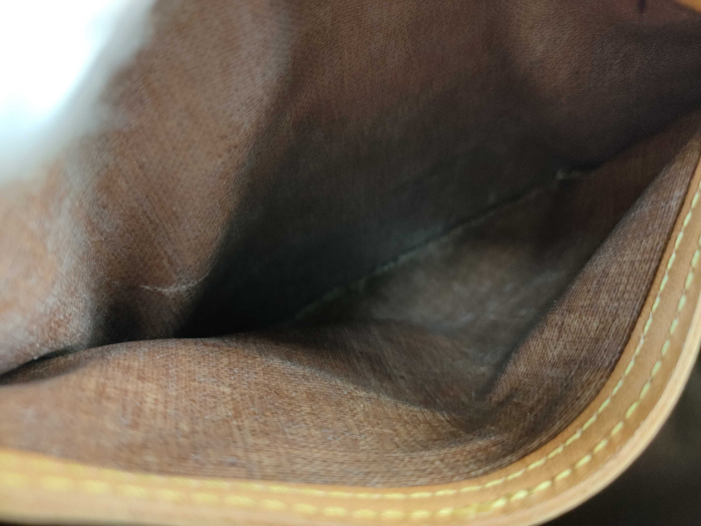 LOUIS VUITTON 851MB Monogram LV Bag Handbag
