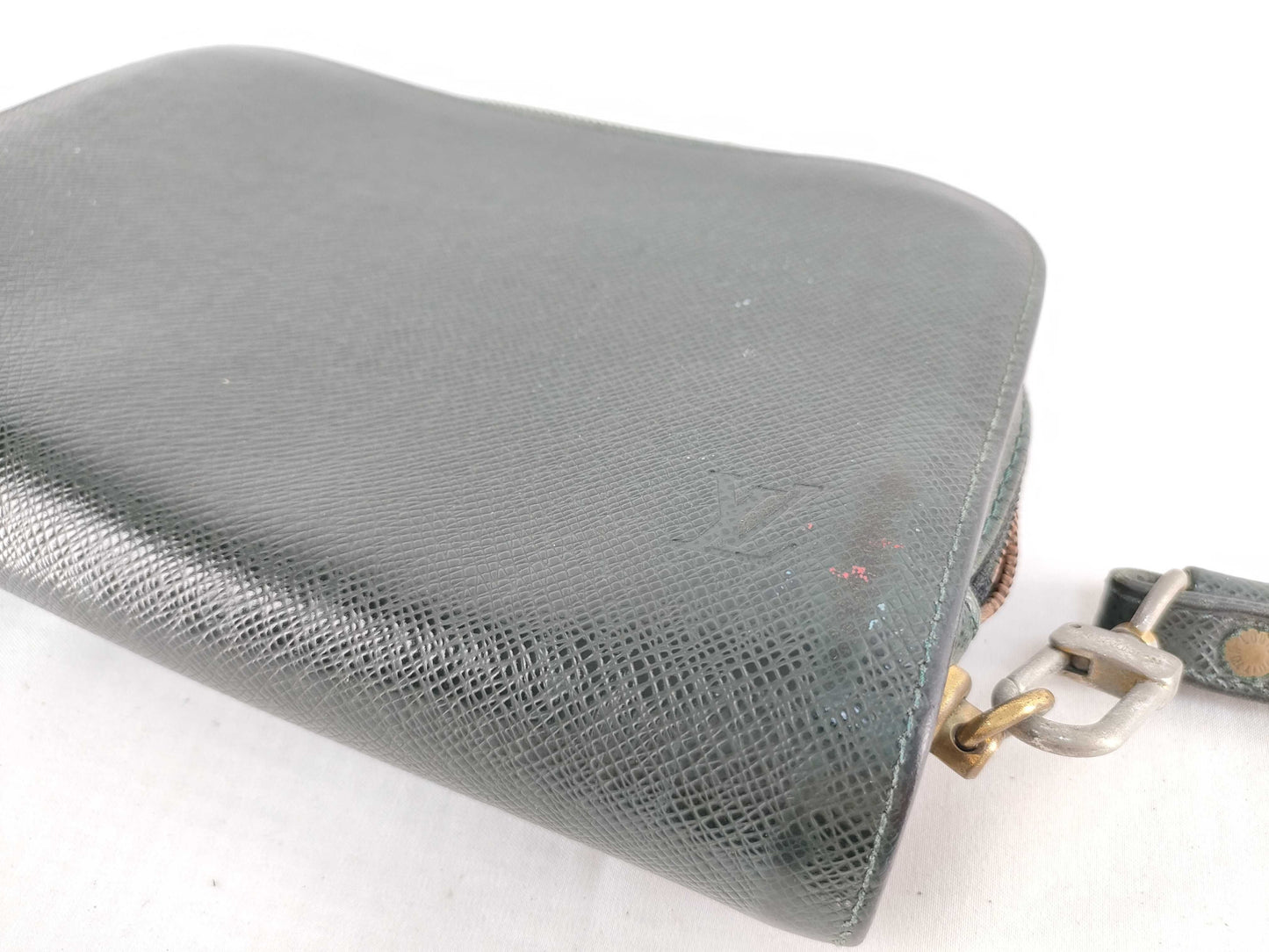 LOUIS VUITTON Taiga LV bag second bag