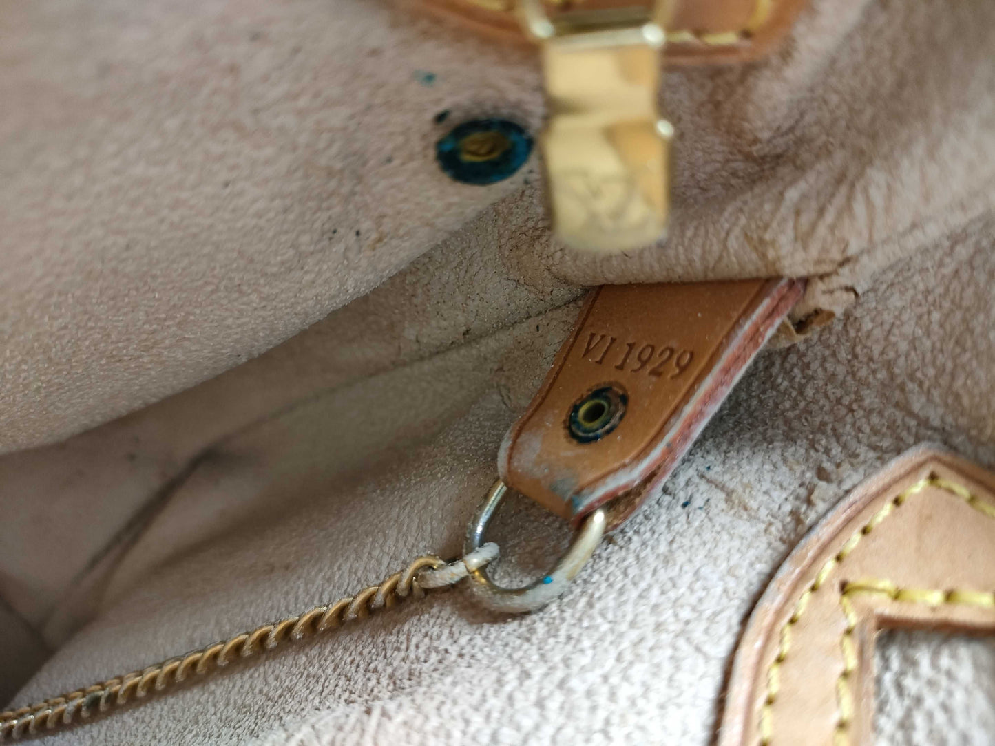 LOUIS VUITTON VI 1929 Monogram LV Shoulder Bag