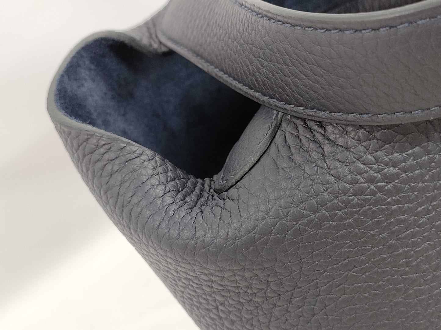 HERMES Picotin Lock 18 Bleu Nuit Taurillon Clemence Leather Handbag with Silver Hardware and U Stamp