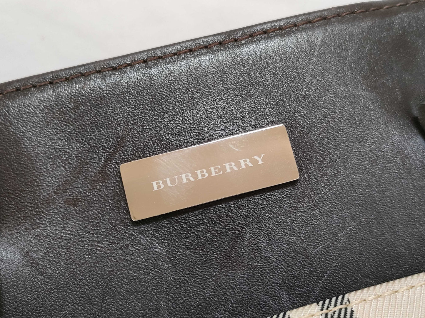 BURBERRY Nova Check Tote Bag with Logo Plate