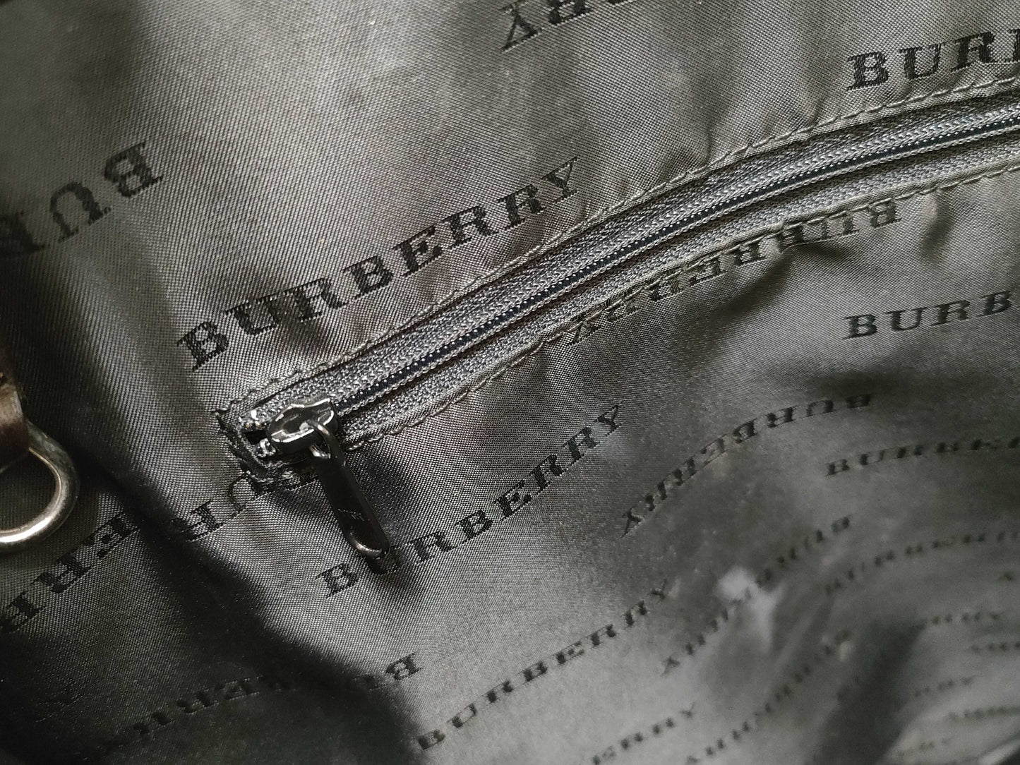 BURBERRY Nova Check Tote Bag with Logo Plate