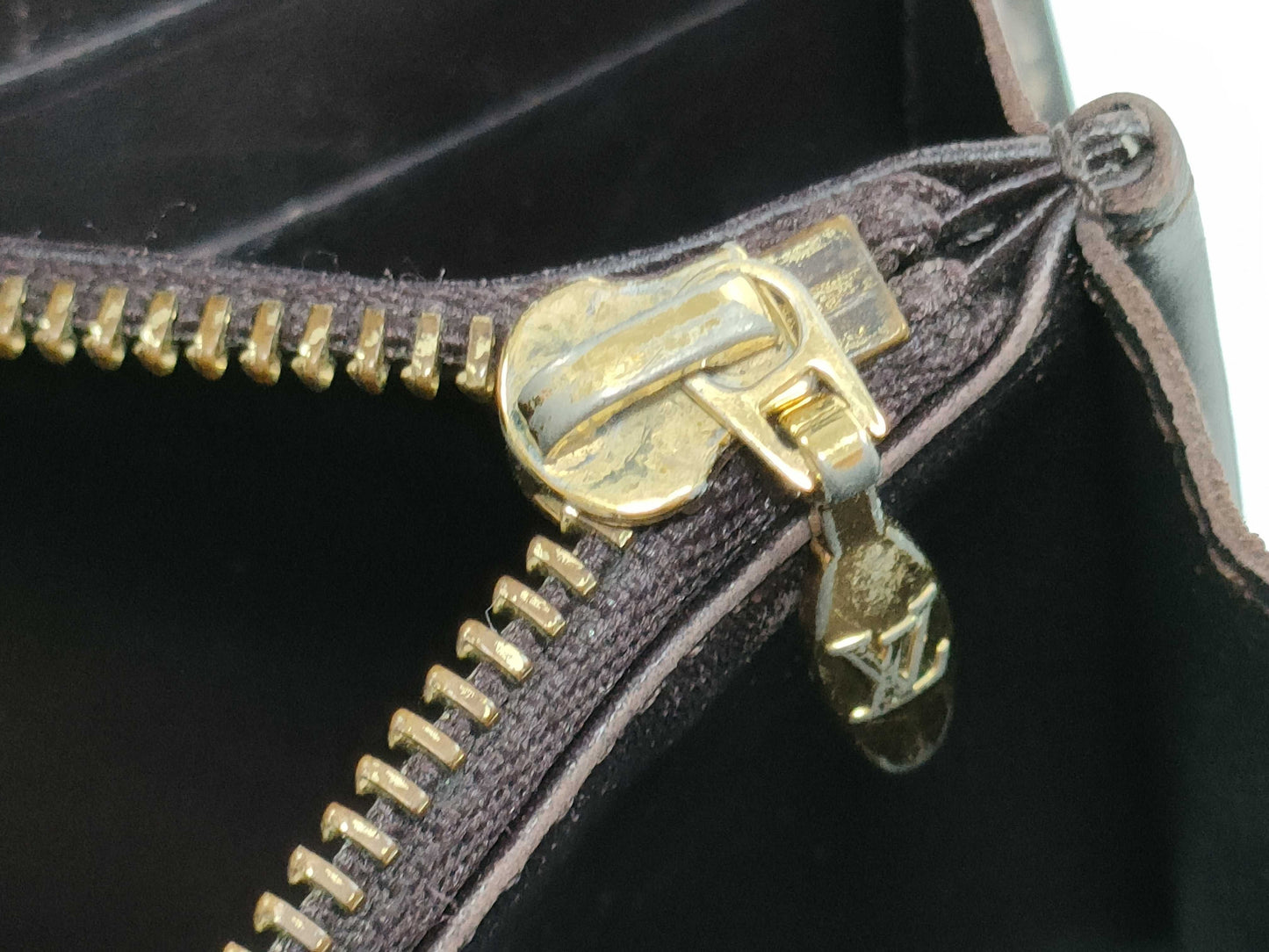 LOUIS VUITTON TN 1102 RFID Unverified Vernis LV Vernis Aultefeuille Sarah Wallet
