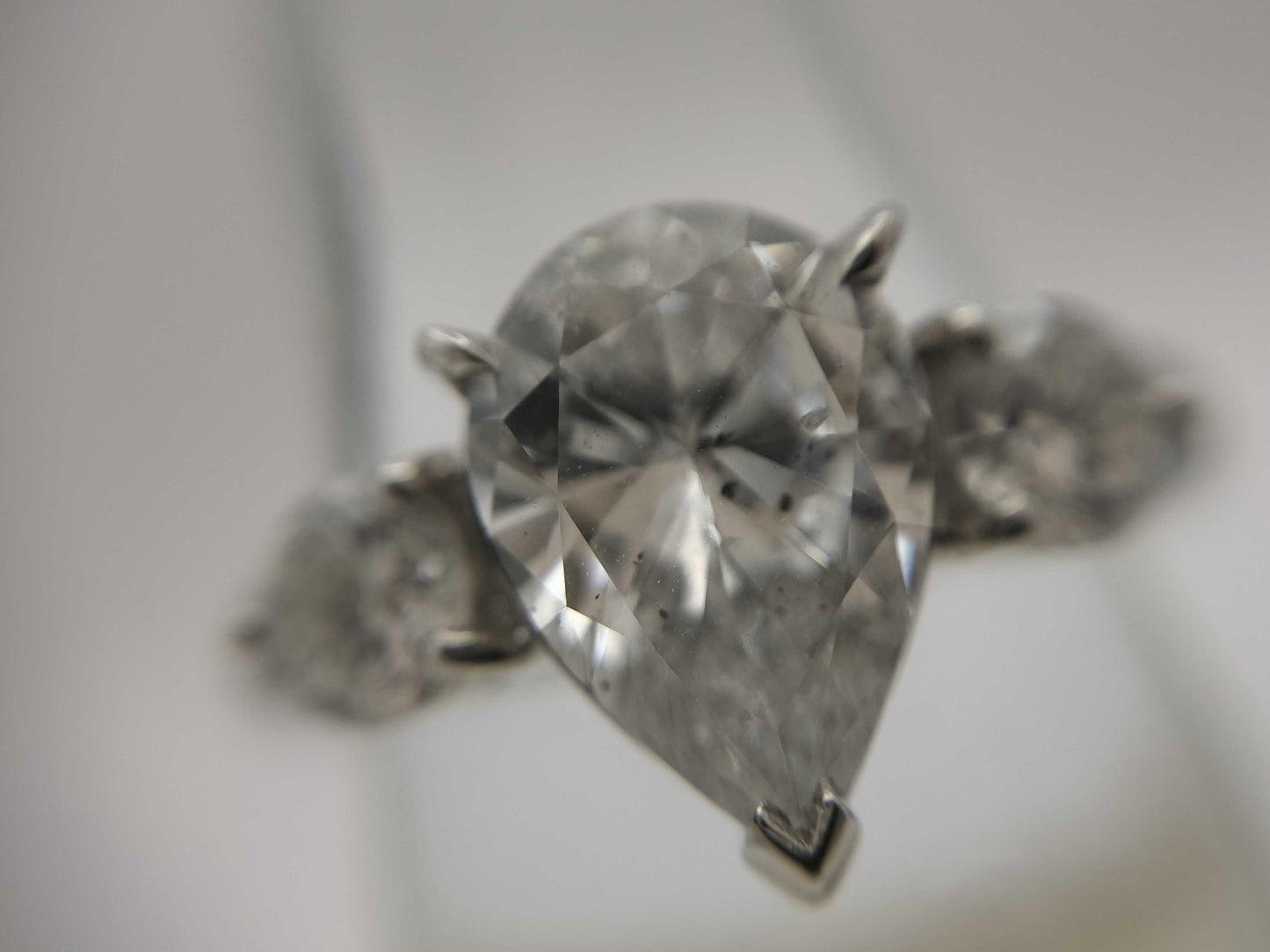 LDH D2.003ct FD0.304/0.301ct PT900 6.8g Ring