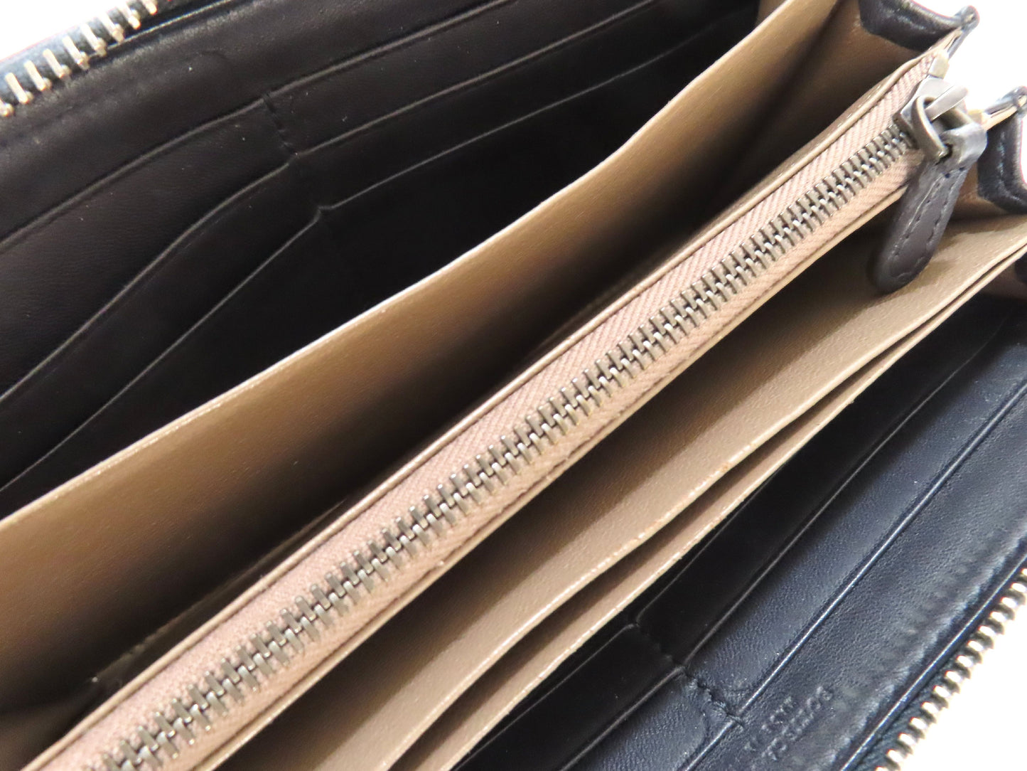 BOTTEGA VENETA Bottega Intrecciato Round Zip Long Wallet Black Wallet